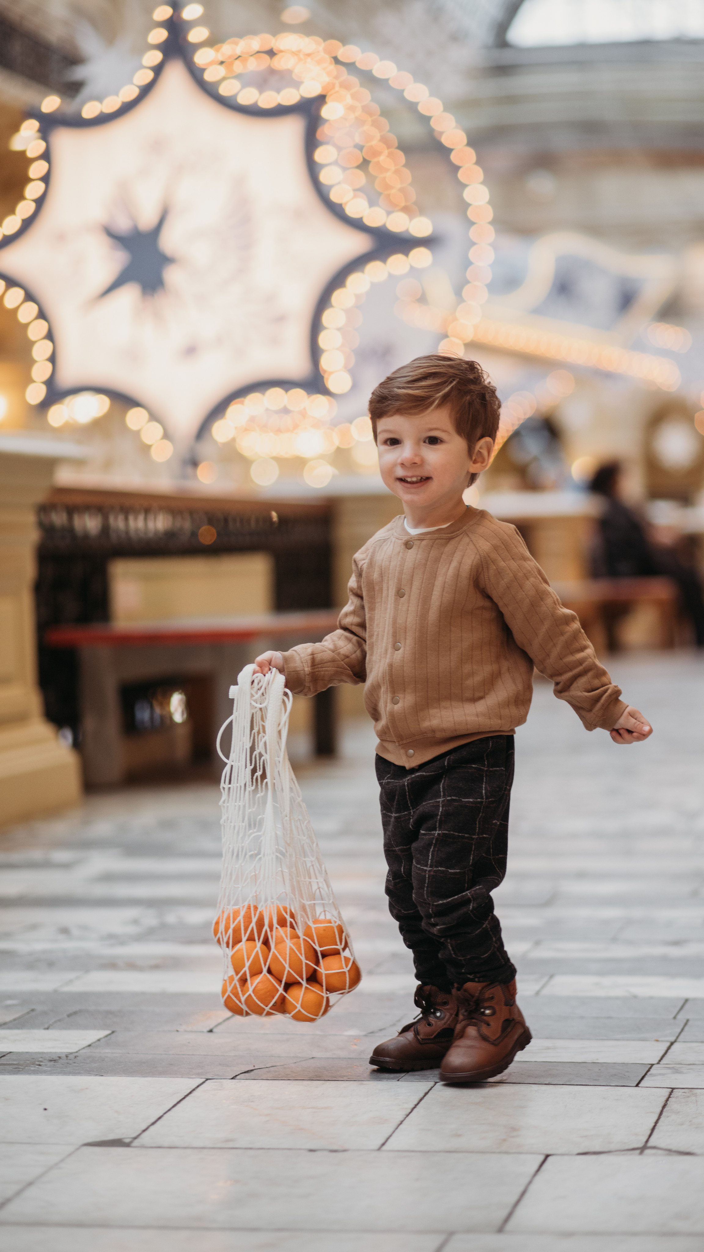 Всем привет! Меня зовут Евгения Попова и я семейный фотограф в Москве