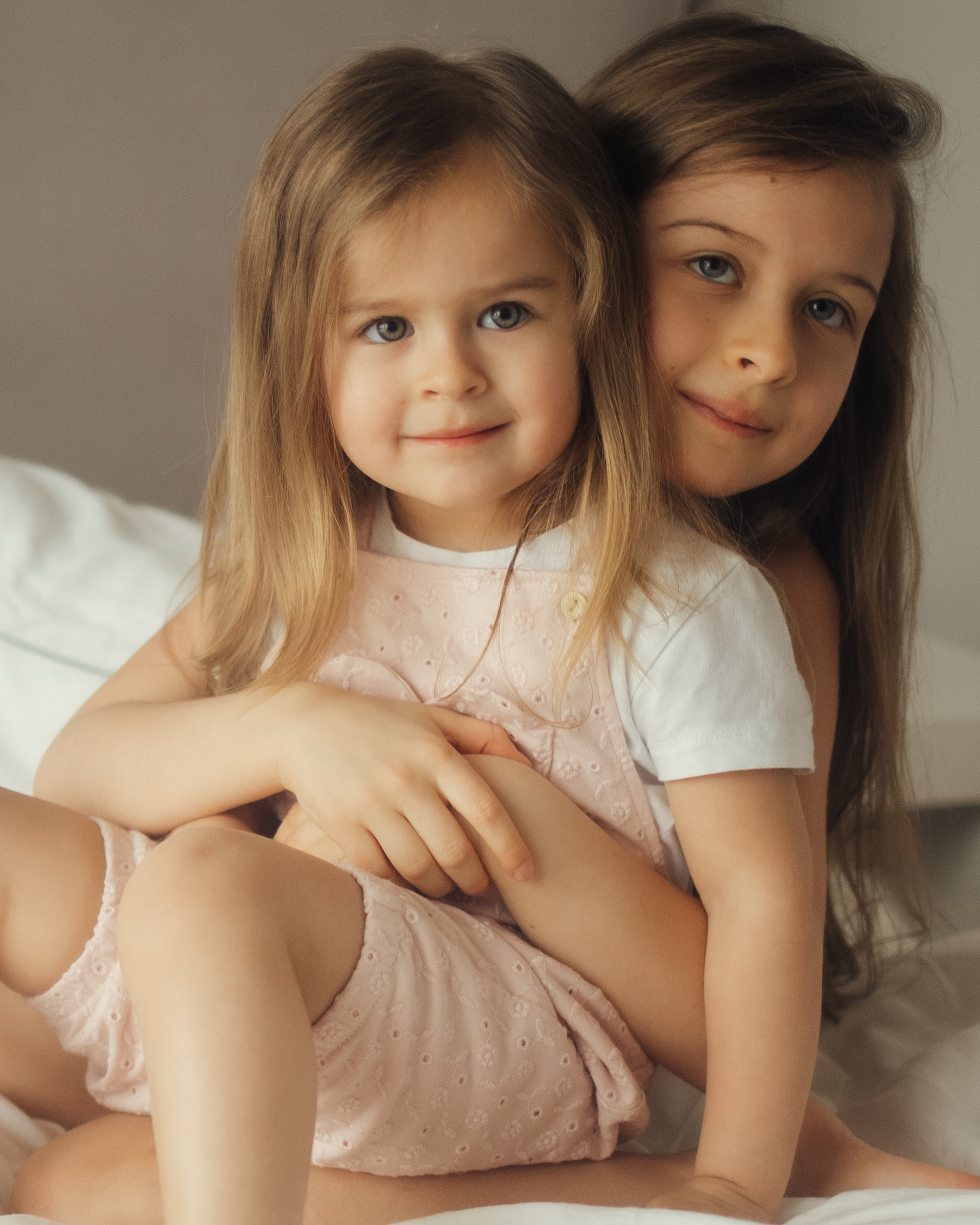 Всем привет! Меня зовут Евгения Попова и я семейный фотограф в Москве