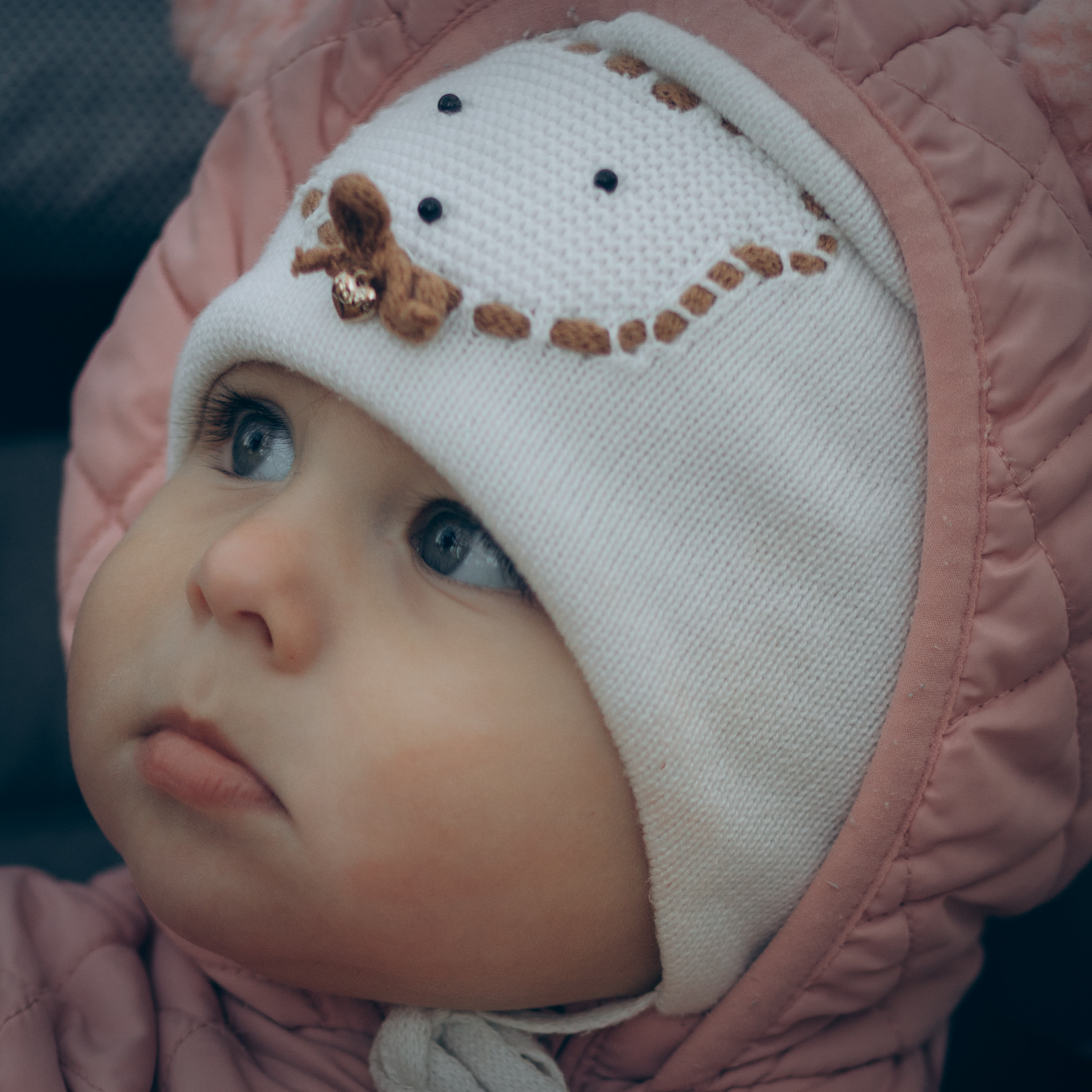 Всем привет! Меня зовут Евгения Попова и я семейный фотограф в Москве