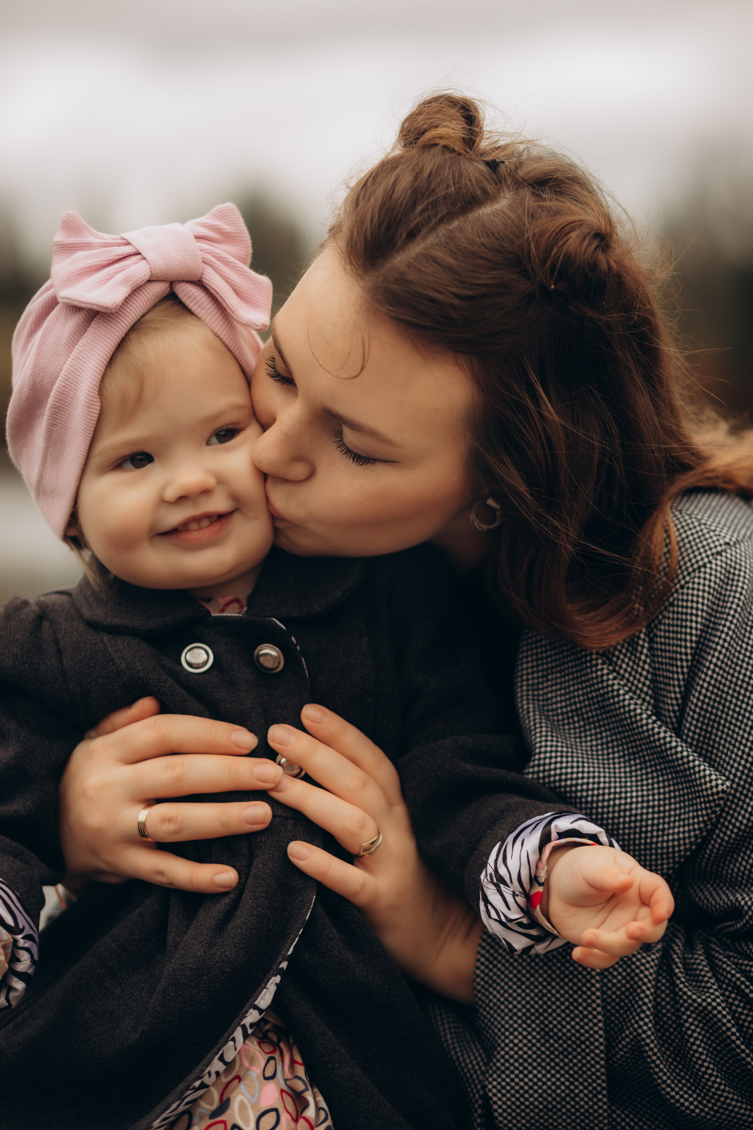 Всем привет! Меня зовут Евгения Попова и я семейный фотограф в Москве