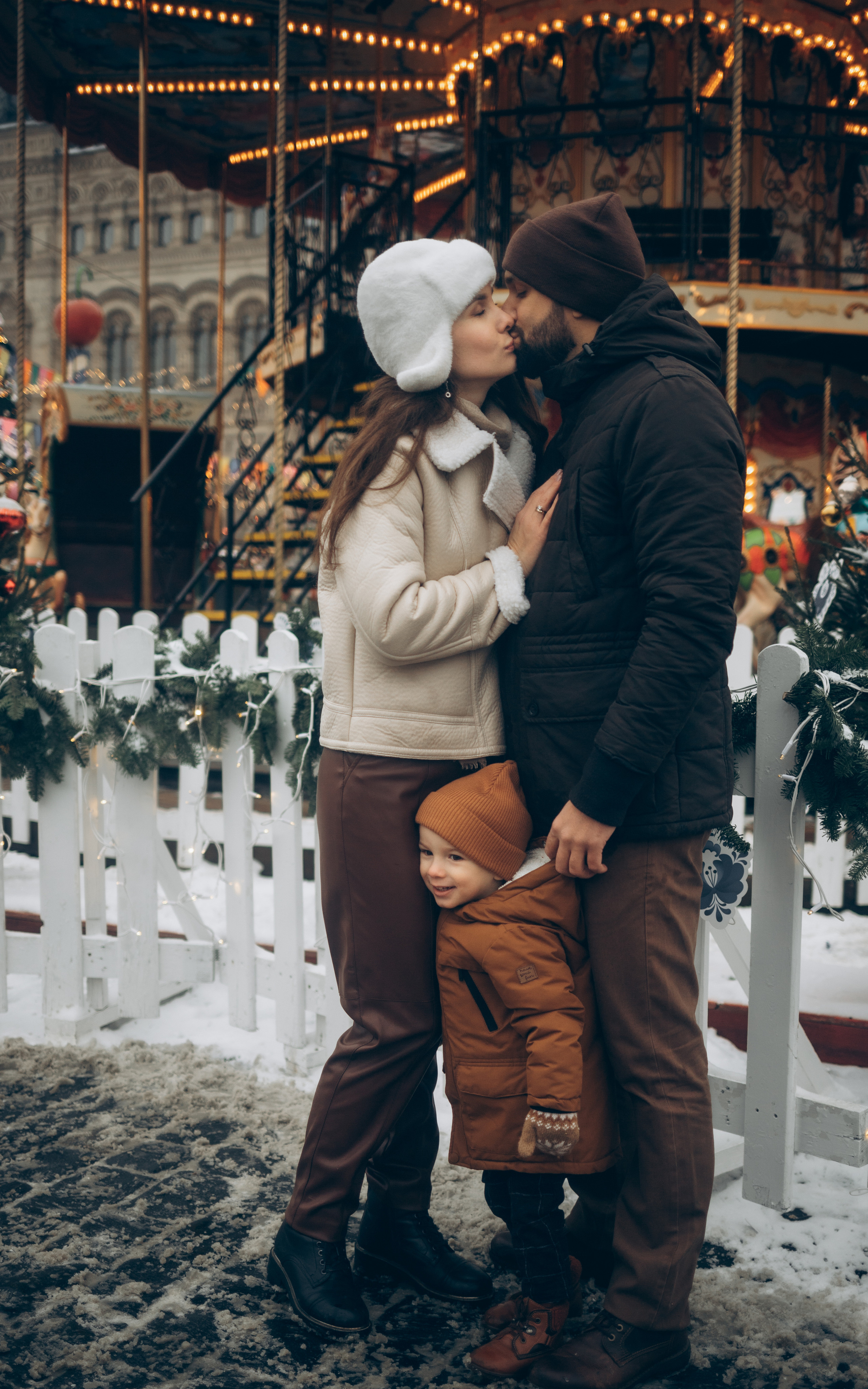 Всем привет! Меня зовут Евгения Попова и я семейный фотограф в Москве