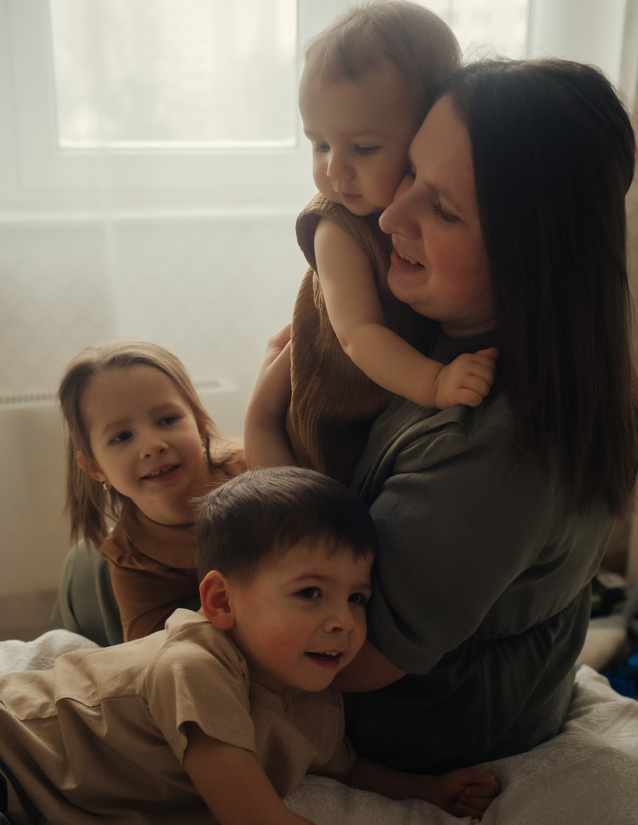 Всем привет! Меня зовут Евгения Попова и я семейный фотограф в Москве