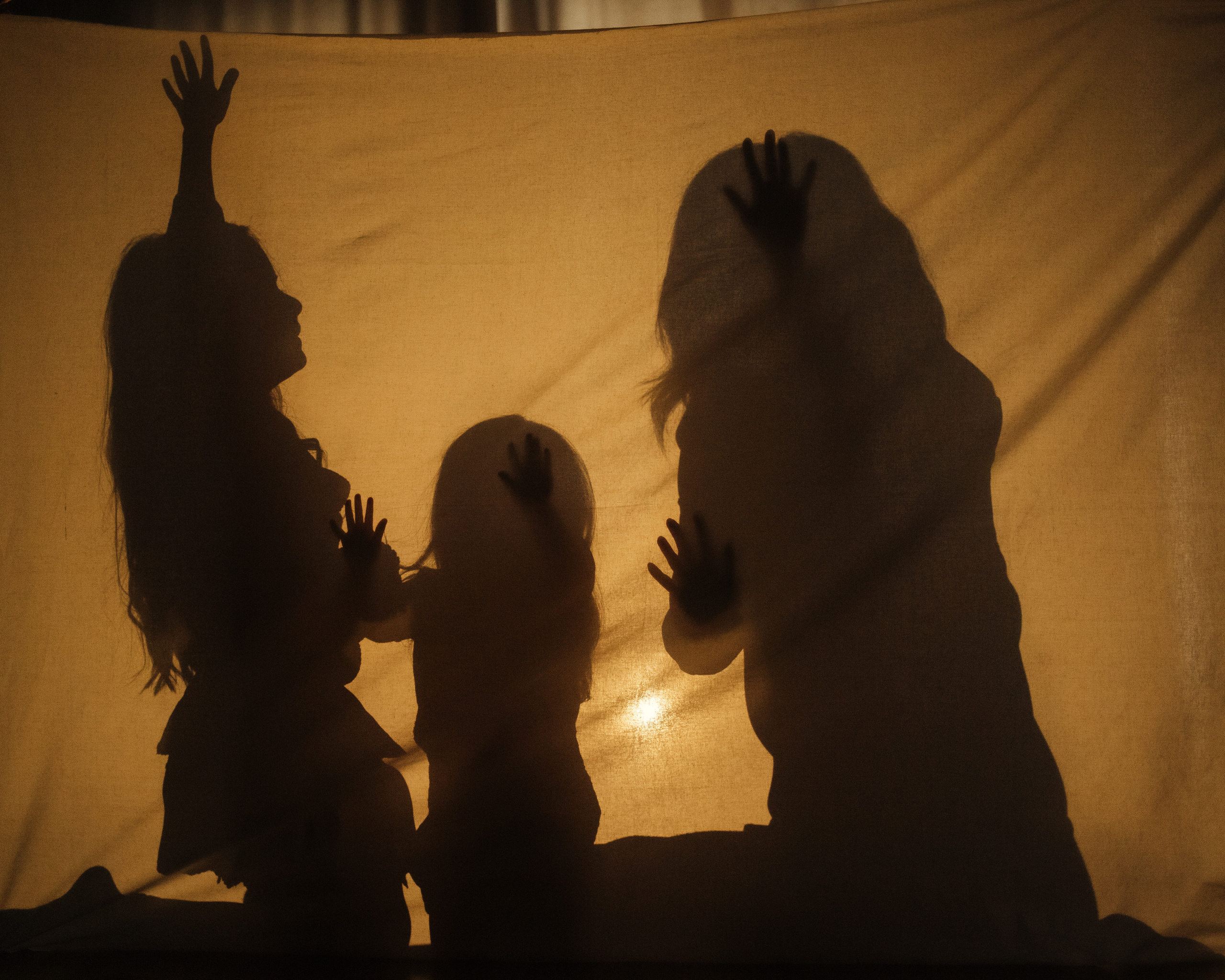 Всем привет! Меня зовут Евгения Попова и я семейный фотограф в Москве