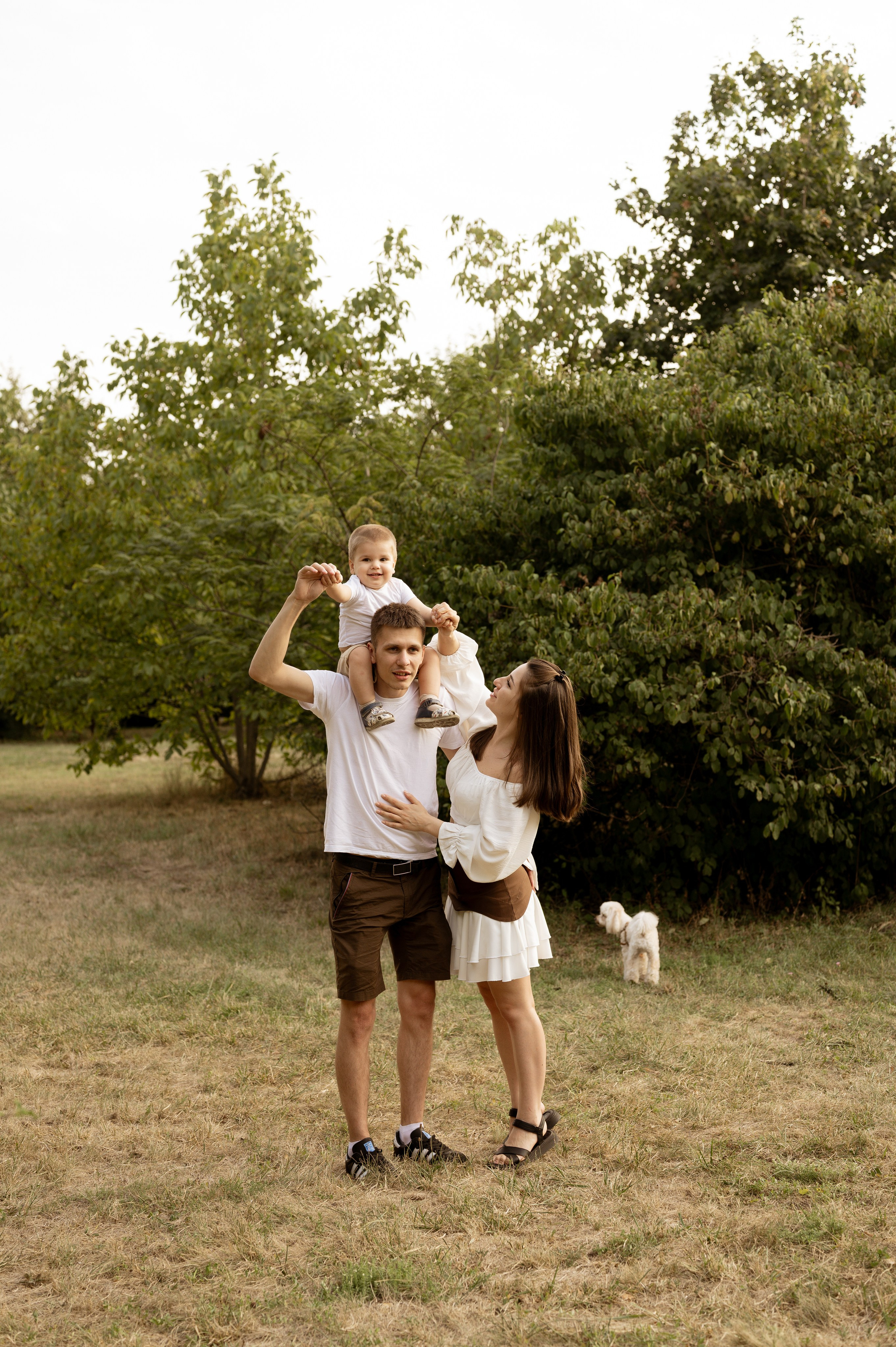Летняя семейная фотосессия в парке. Свадебный и семейный фотограф в Краснодаре Алина Мельник