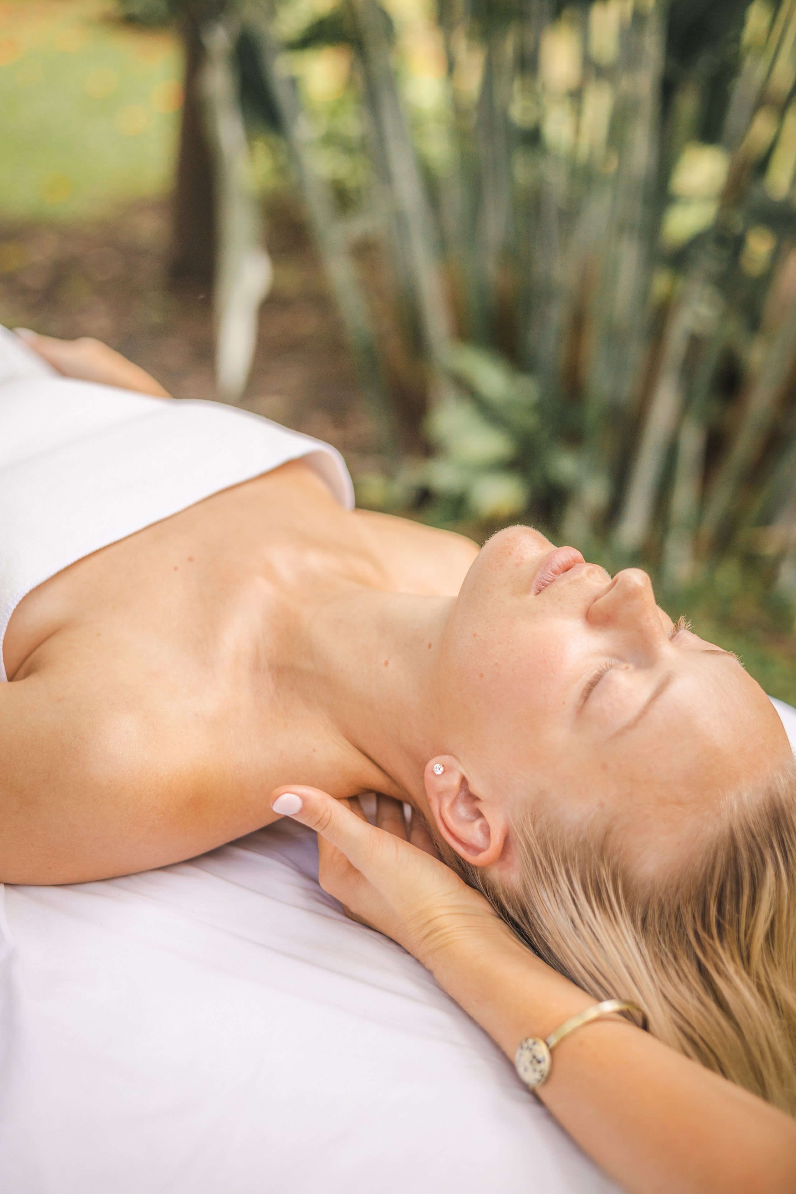 Content for massage therapist Anastasiya. Family, portrait, content photo in Costa Rica Evgeniya Besprozvannykh