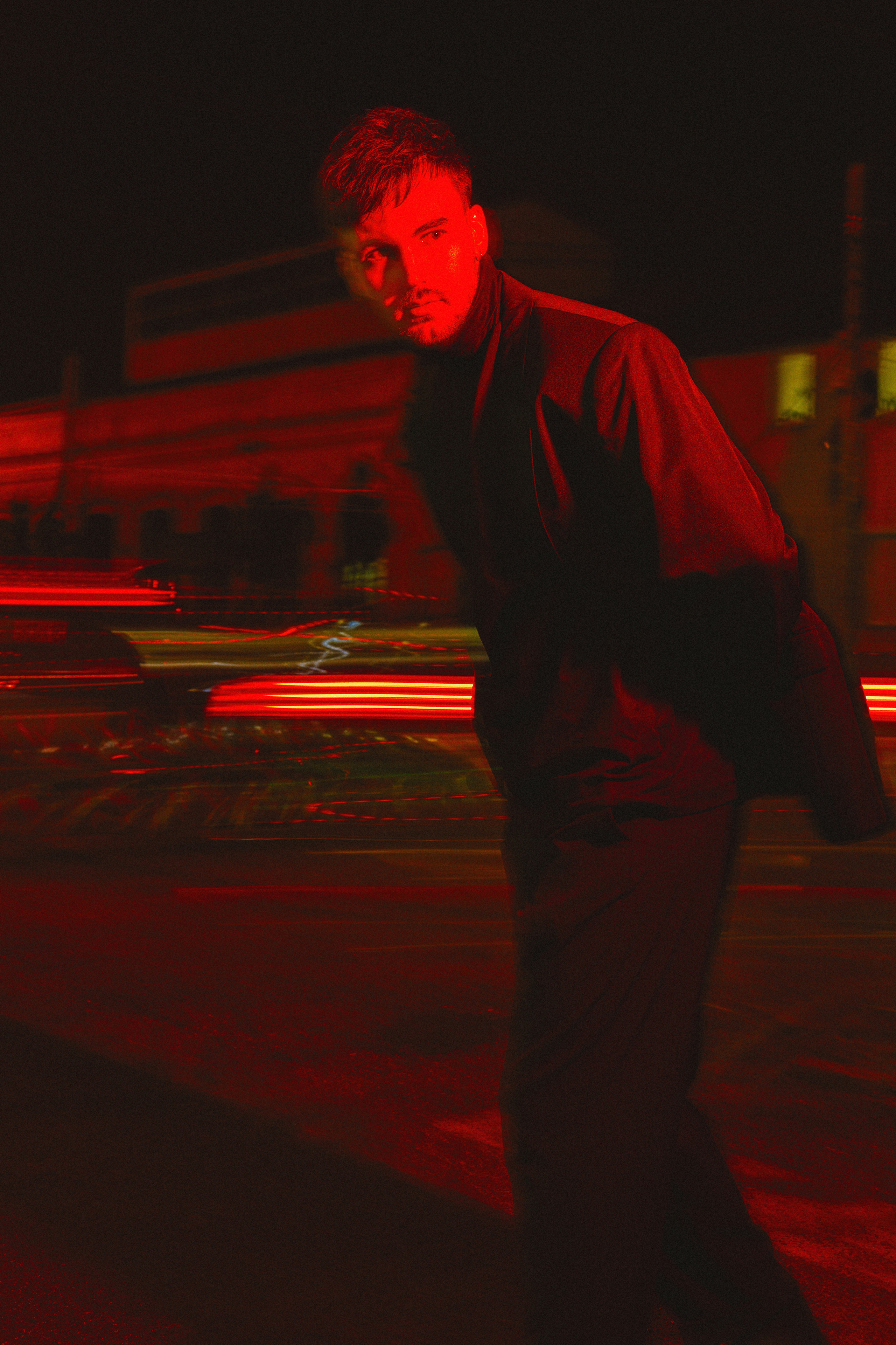 На стиле 90х. Бизнес, мужской фотограф в Краснодаре | Аксёнов Алексей Владимирович