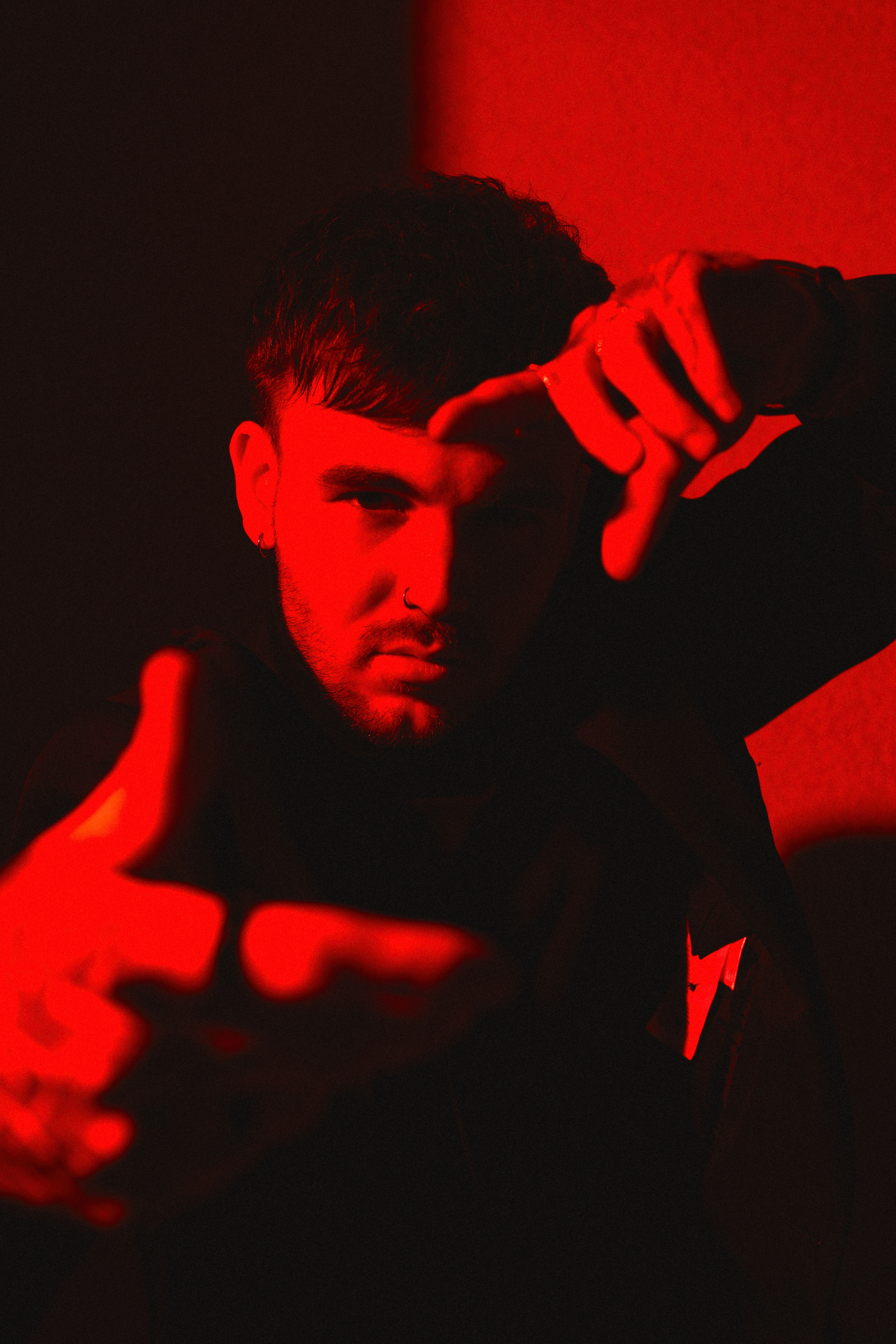 На стиле 90х. Бизнес, мужской фотограф в Краснодаре | Аксёнов Алексей Владимирович