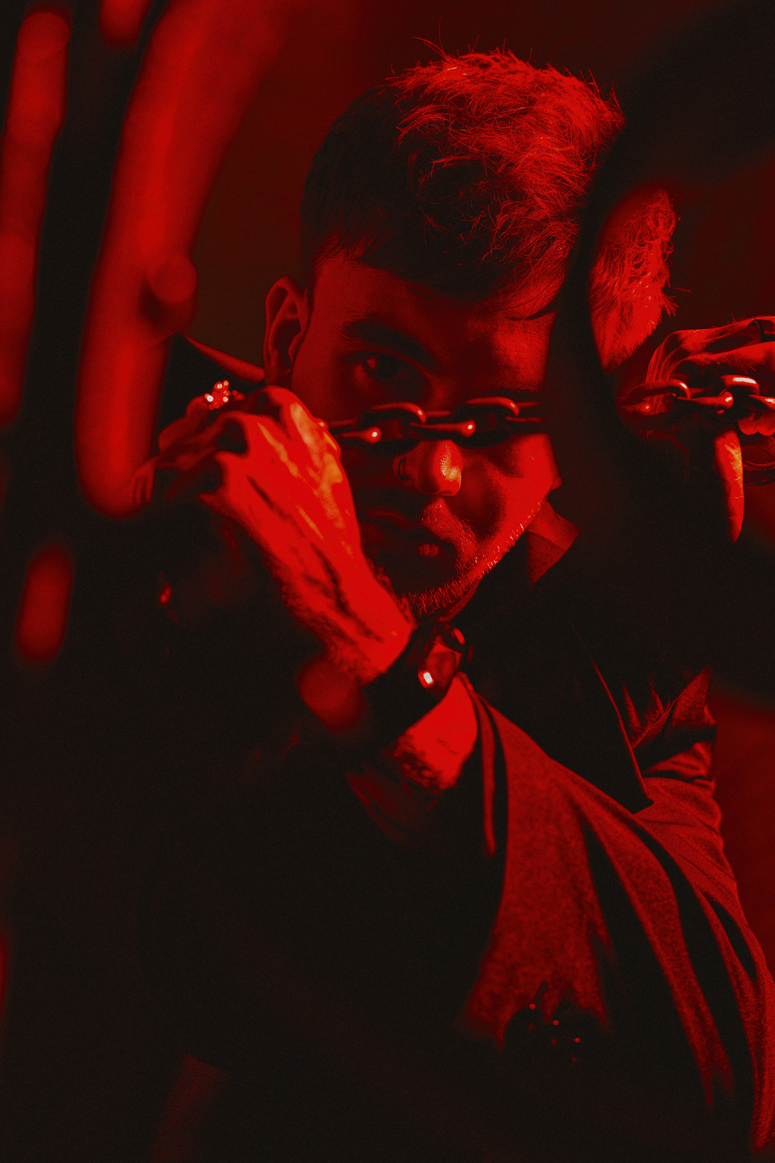 На стиле 90х. Бизнес, мужской фотограф в Краснодаре | Аксёнов Алексей Владимирович