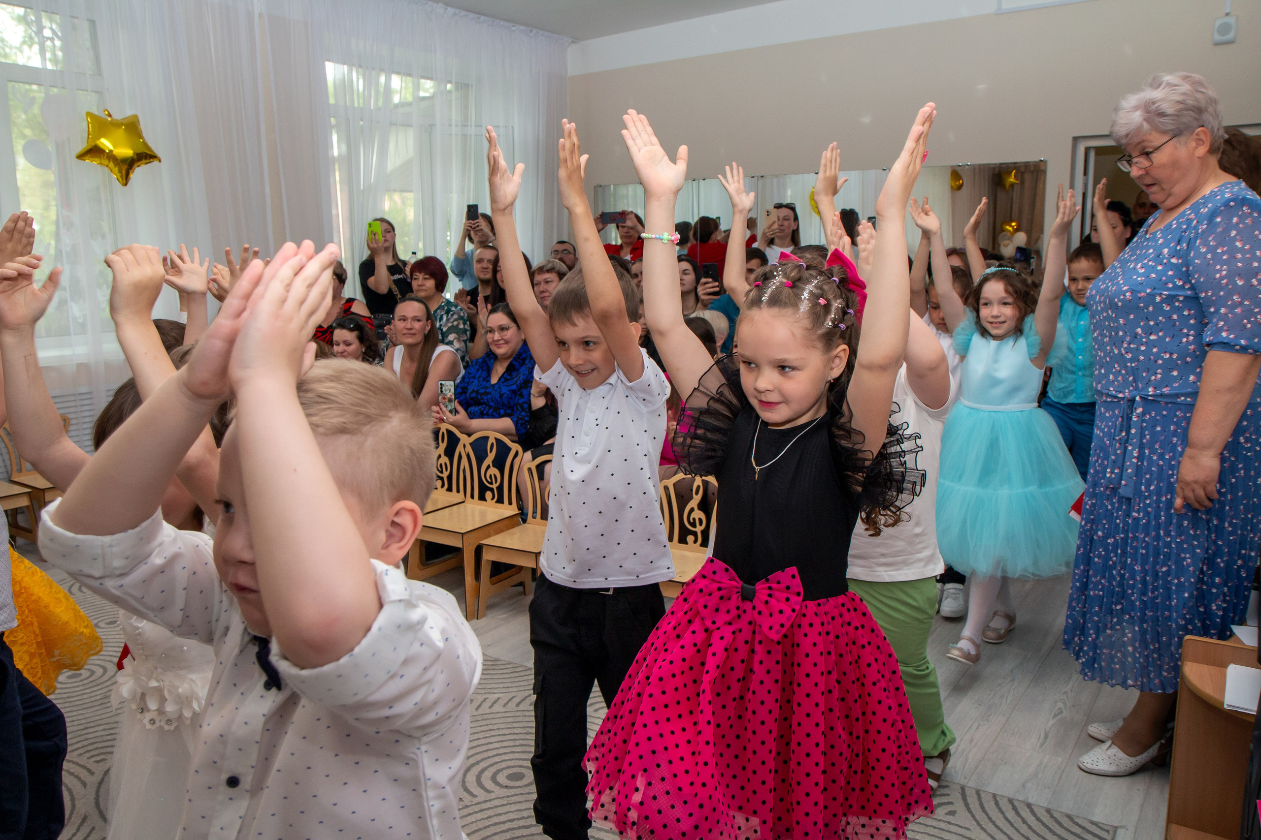 Впускной вечер в ДС «Солнышко» — 2025 г. Фотограф в Шелехове, лучшие выпускные альбомы в Шелехове