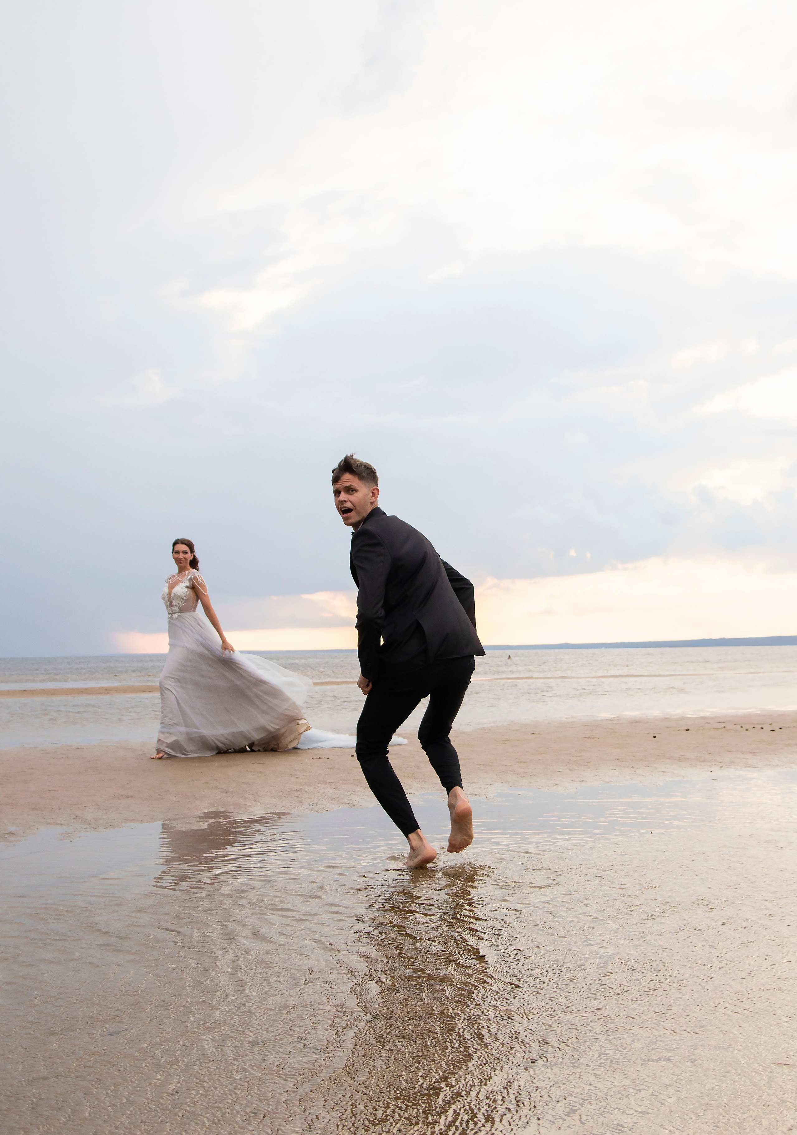 Свадебная прогулка на Финском заливе. Портретный фотограф в Санкт-Петербурге Савельева Ольга