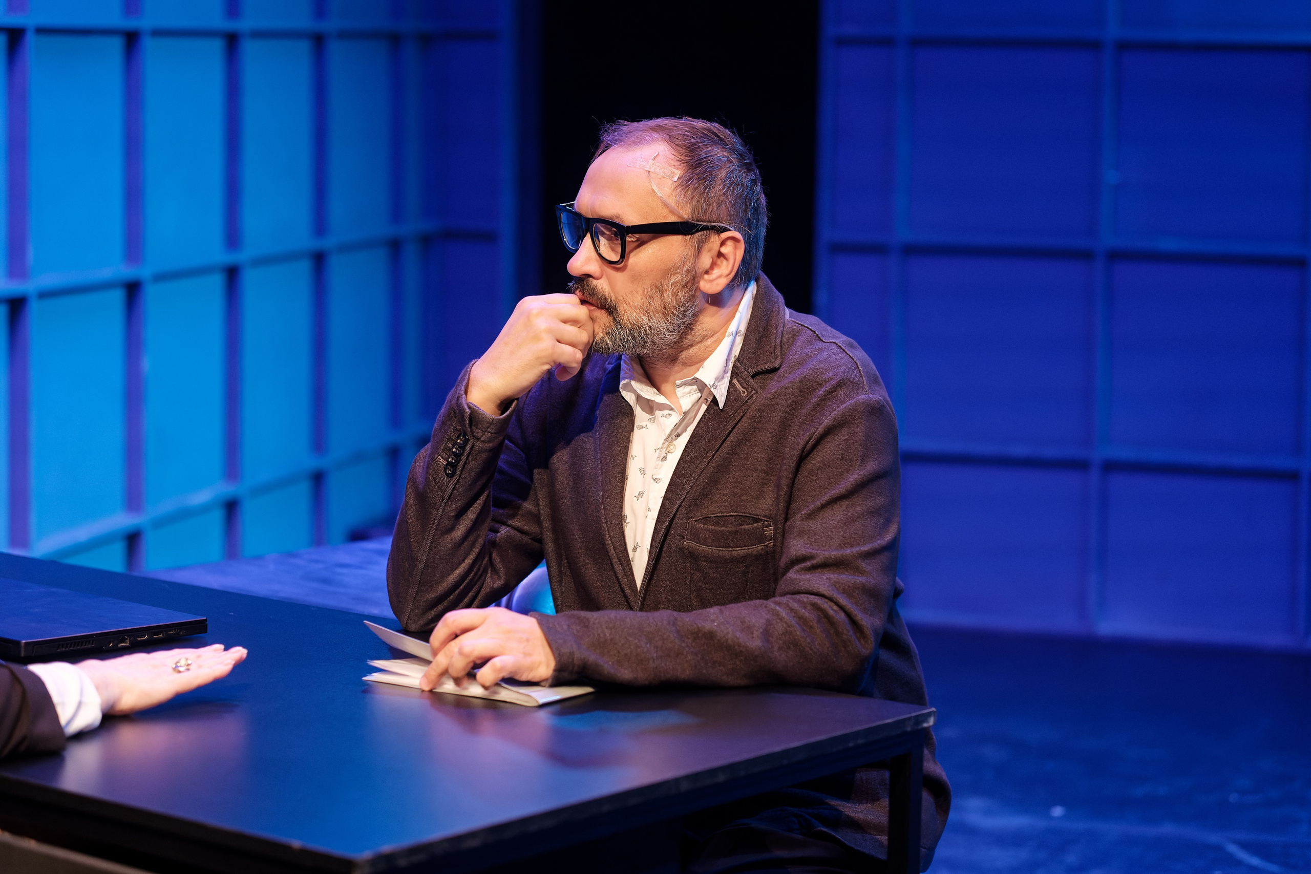 Спектакль «Кроткие» в театре «Человек». Профессиональный фотограф в Москве и МО Денис Кулешов