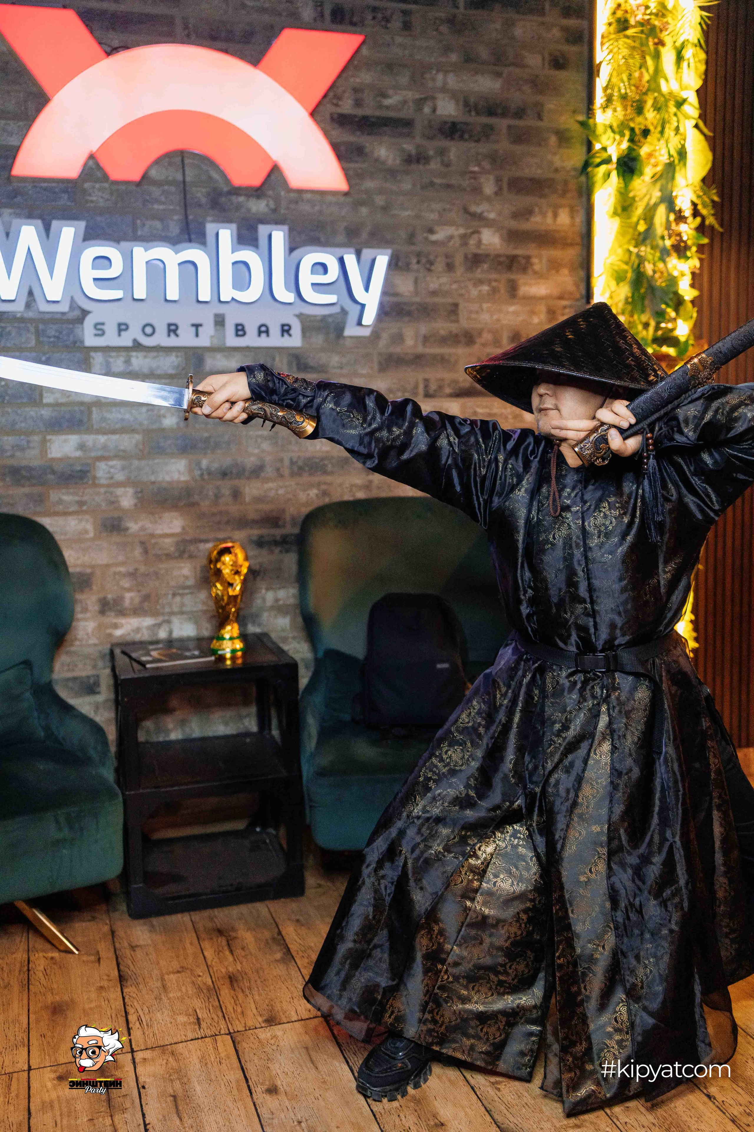 Эйнштейн Party