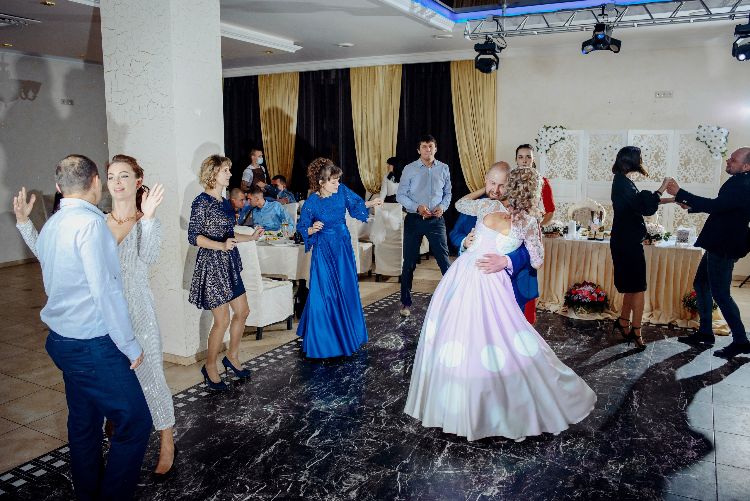 Юрий и Светлана. Королева Елена Свадебный и семейный фотограф в Туле