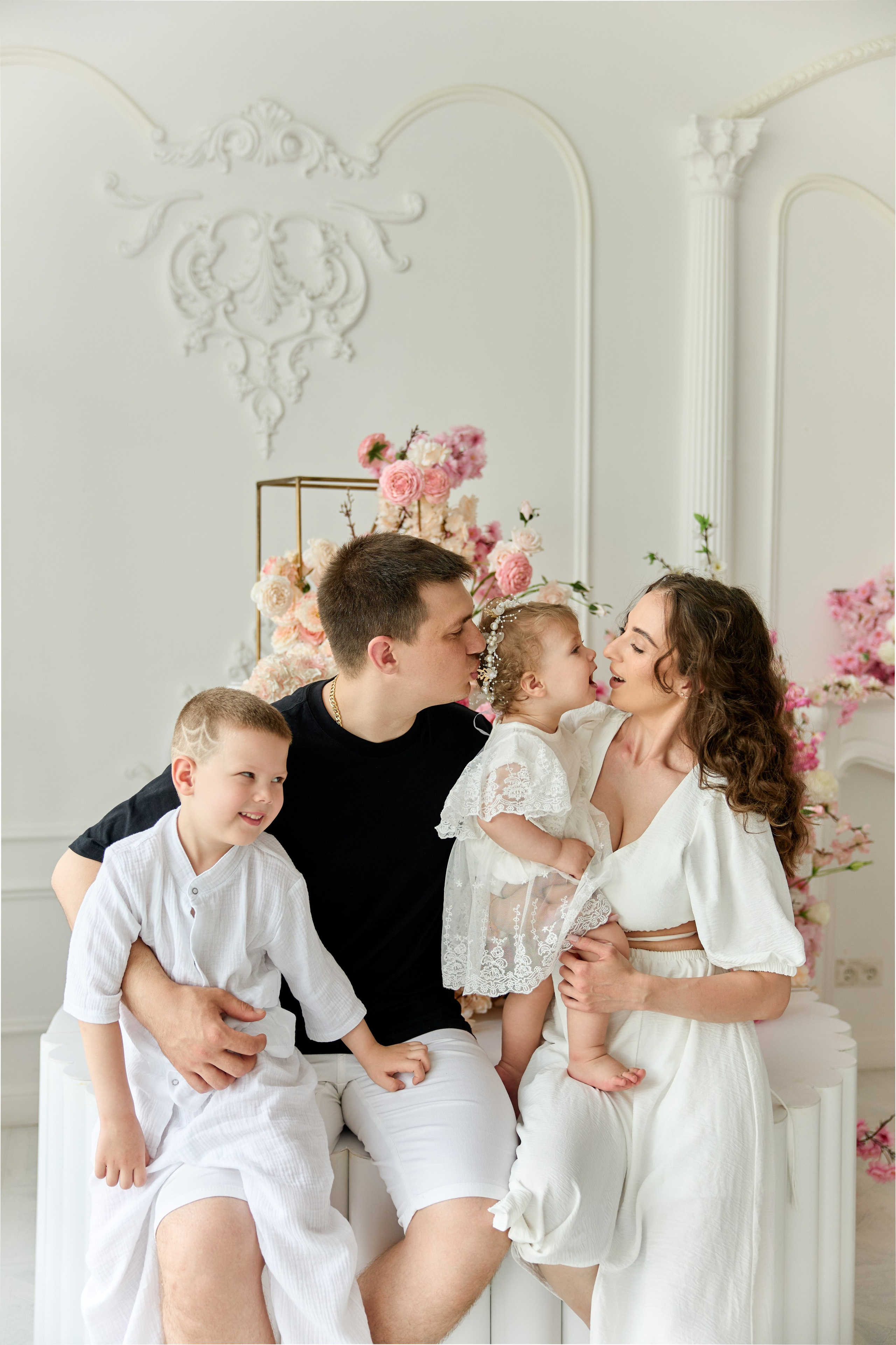 Евочка и родители 1 годик. Kharchenkotatianaweddingphoto