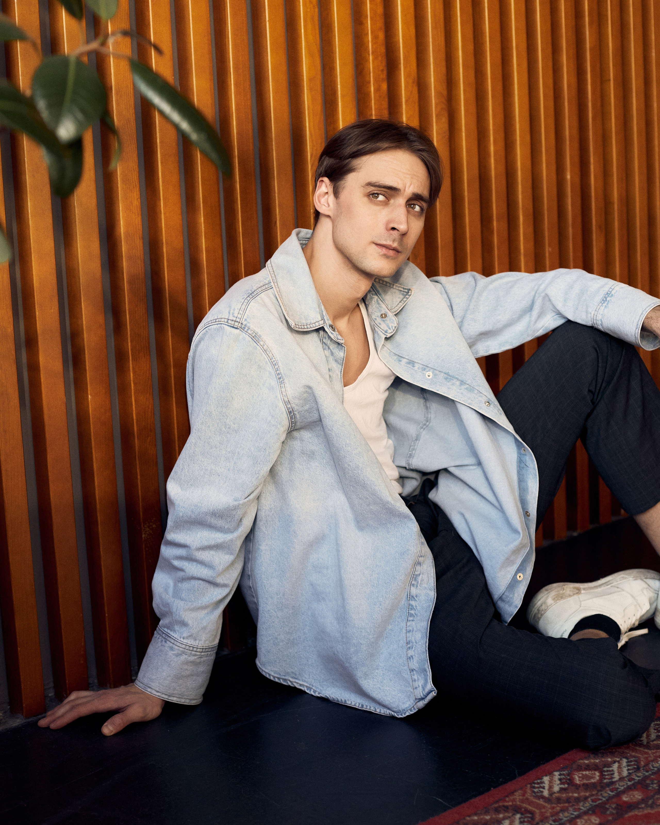 Владислав Мелихов — актёр театра Коляда | Актерское портфолио. Юрина Полина, фотограф из Екатеринбурга