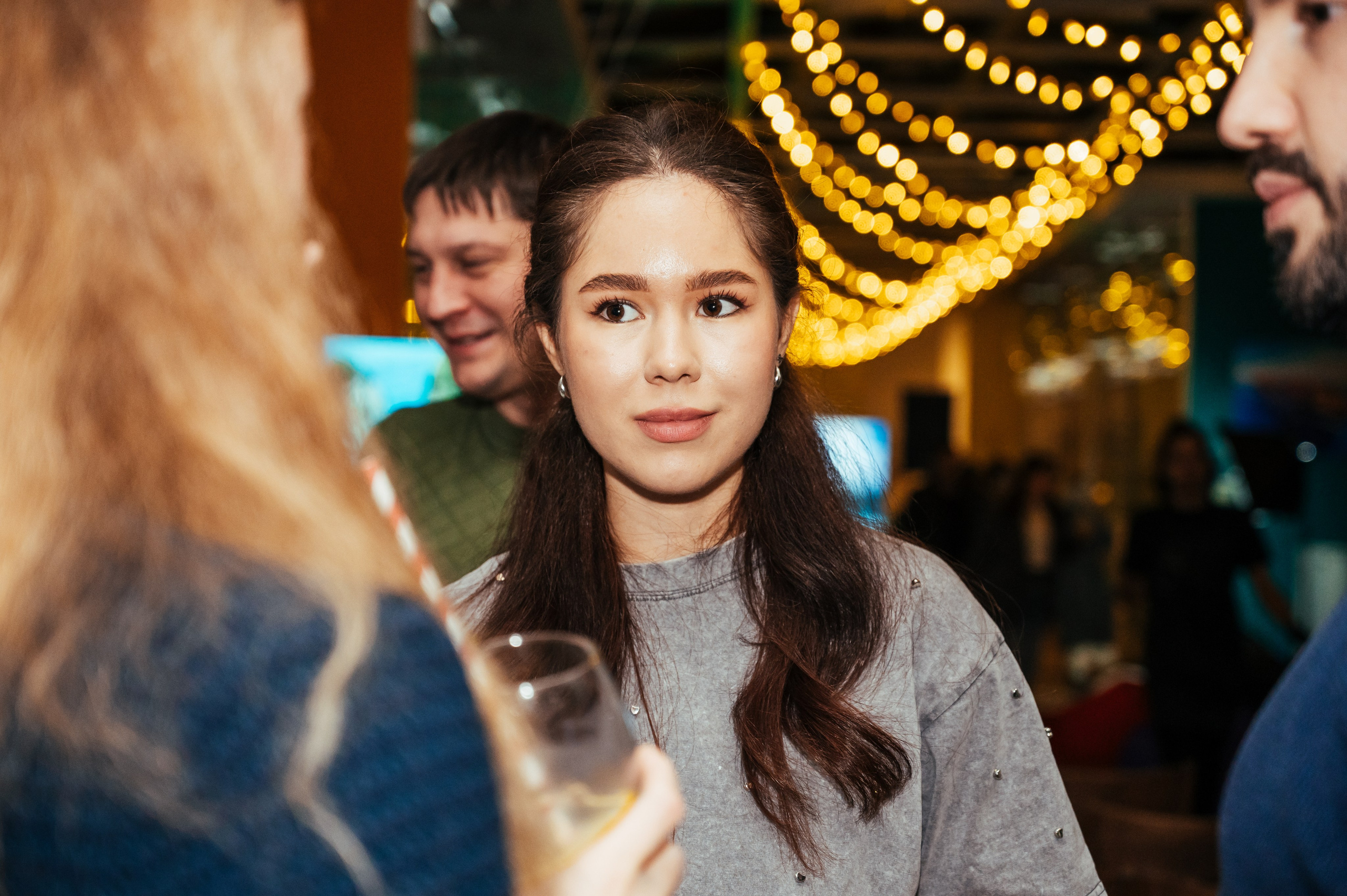 Фотосъёмка корпоратива в офисе в Санкт-Петербурге. Анастасия Петрович фотограф, фотокорреспондент в Москве и Санкт-Петербурге. Фотосъёмка репортажа, мероприятия, корпоративная съёмка, контент