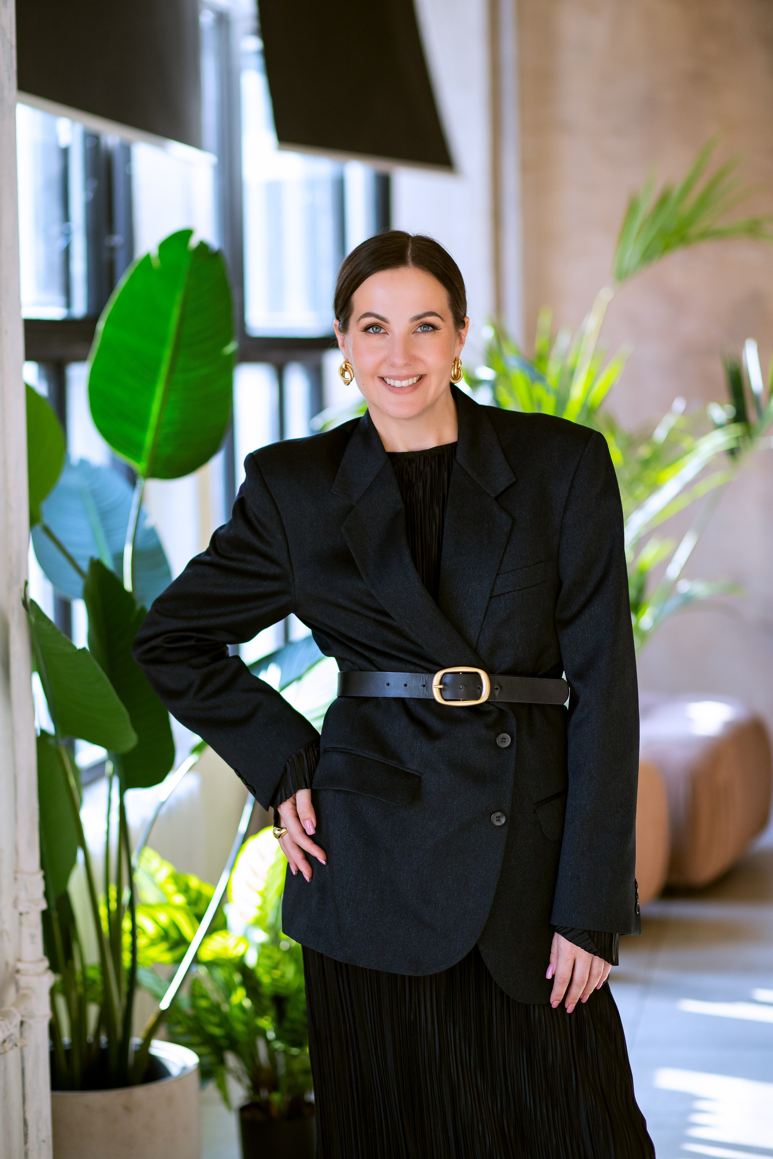 Деловой женский портрет в студии. Семейный фотограф в Москве Влада Лунина