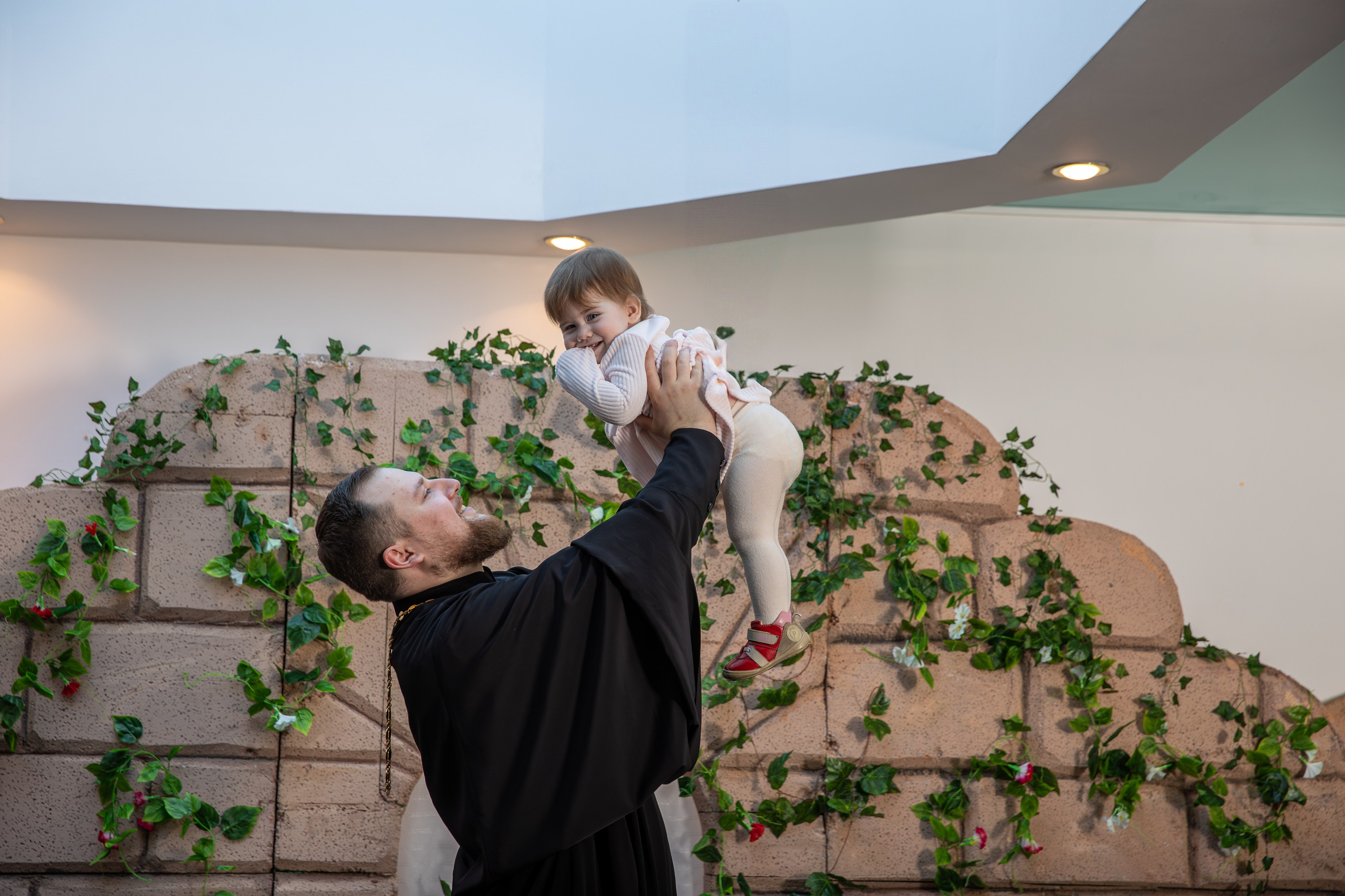 Пасхальный концерт Воскресная школа 2025. Фотограф Таинств Крещение и Венчания г. Магадан Власова Ульяна