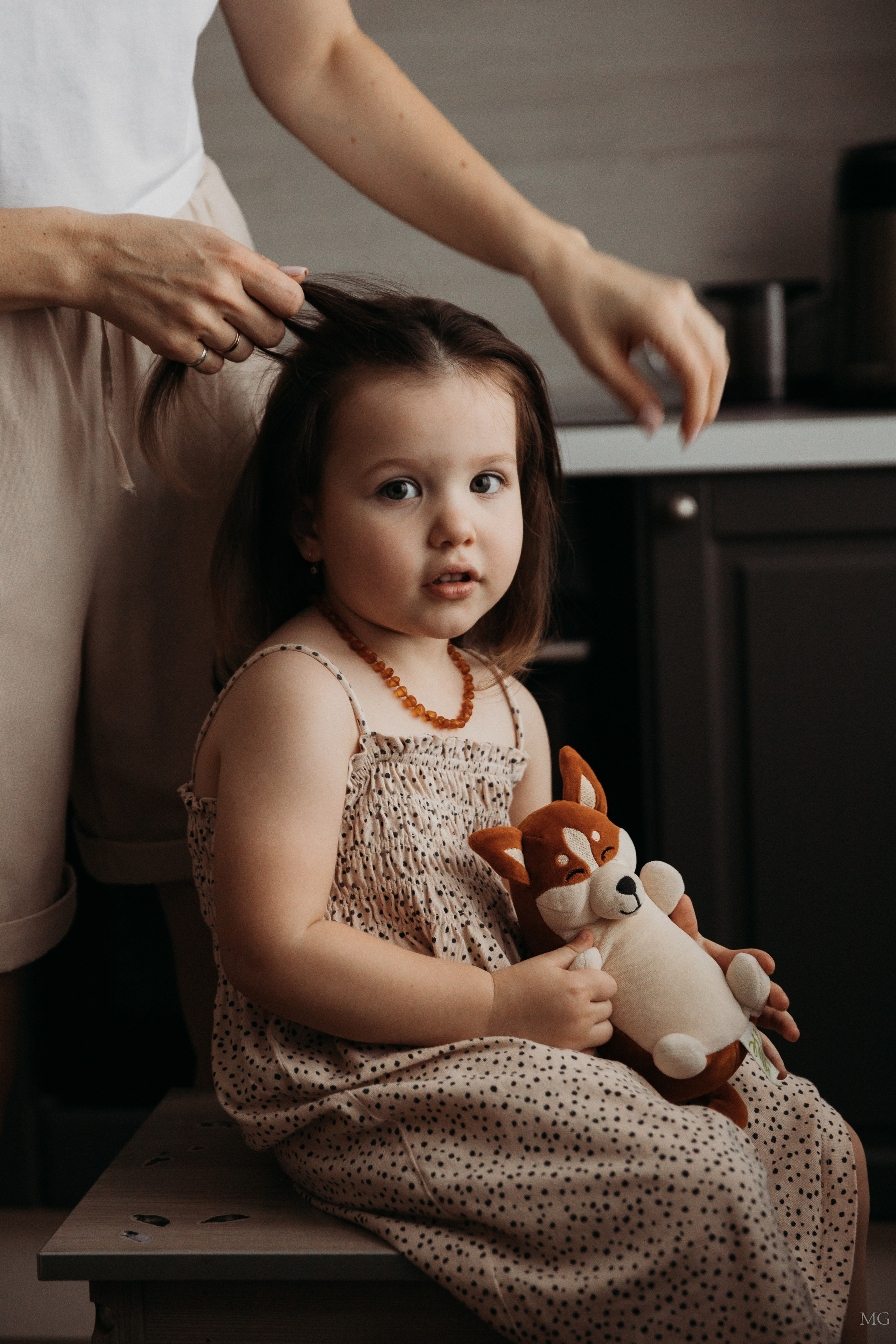 Софа и родители. Маша Гонтарь Семейный домашний репортажный фотограф в Санкт-Петербурге