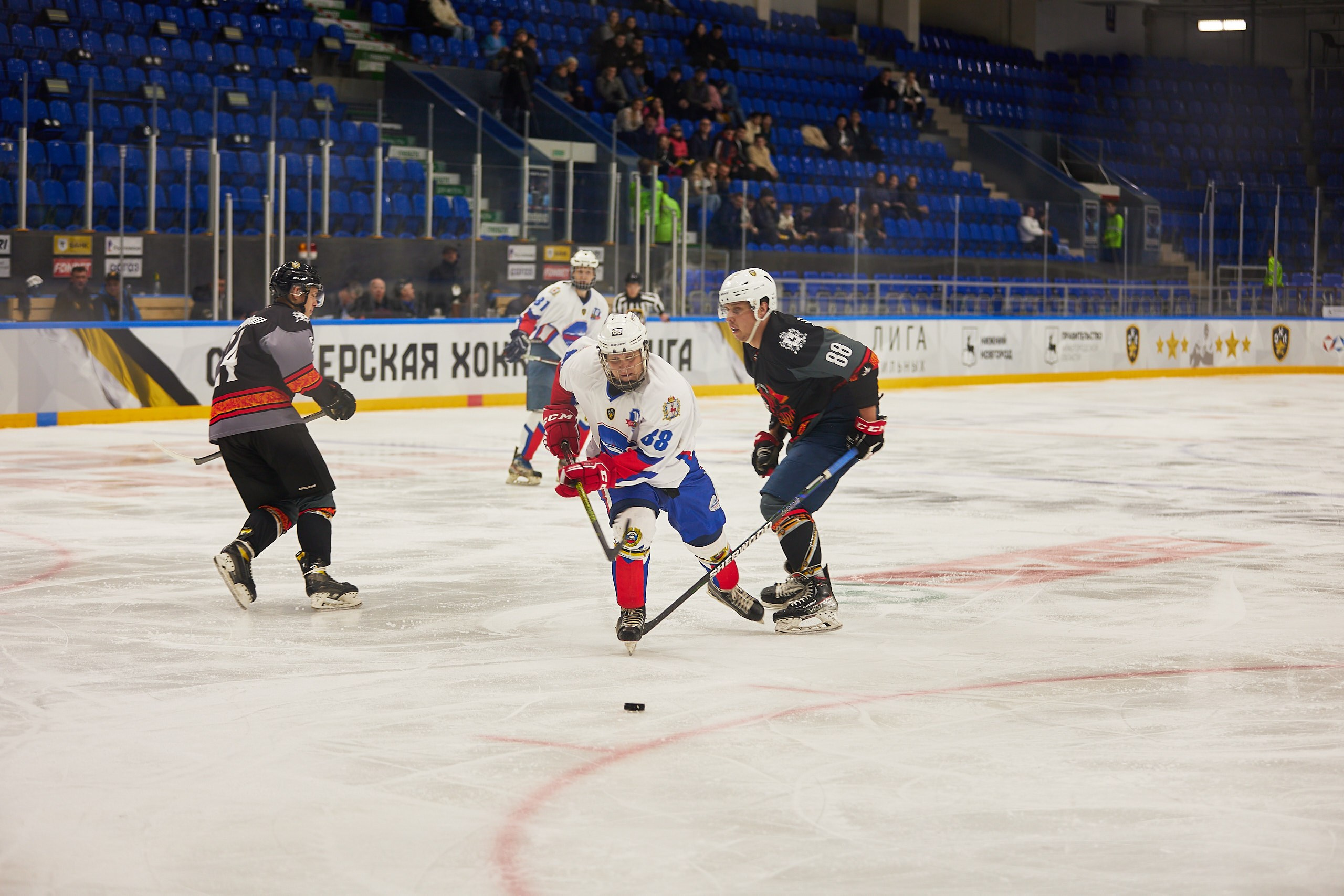 Репортаж. Офицерская хоккейная лига 2025 год. Спортивный фотограф Некрасов Денис