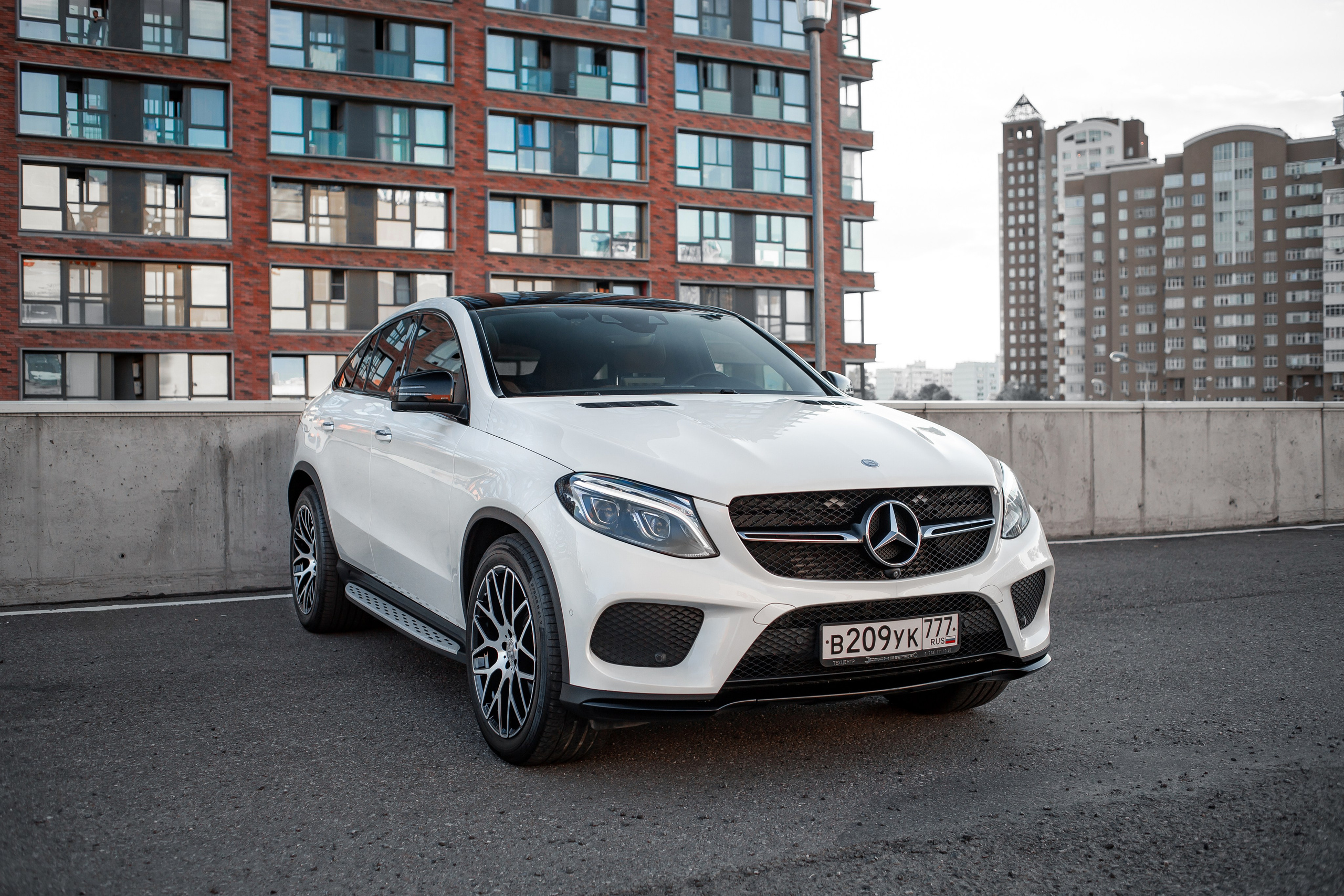 Mercedes-Benz GLE 350d. Автомобильный фотограф в Москве Андрей Емельянов