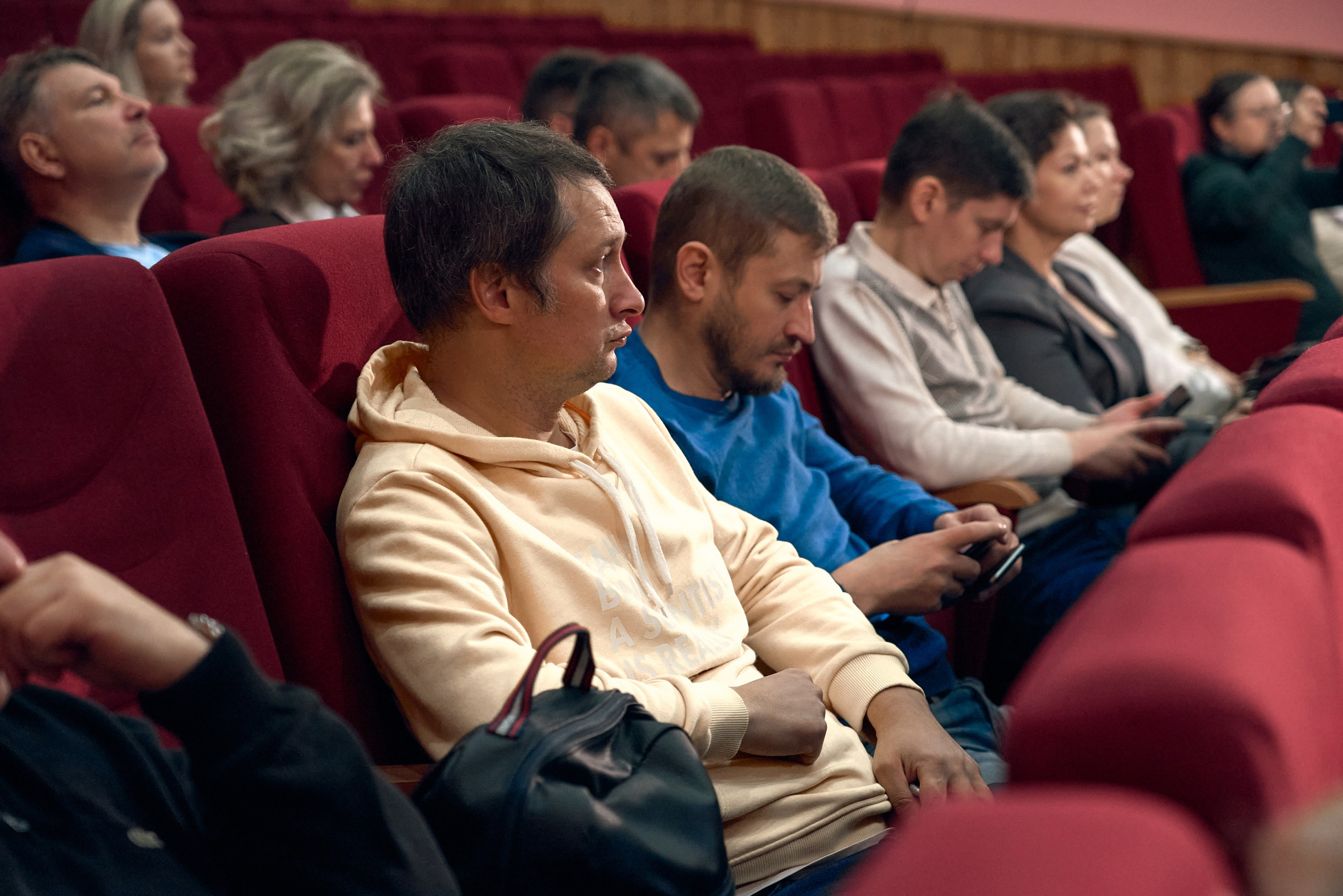 Встреча в издательстве «Наука». Контент-фотограф в Москве Тима Забабурин