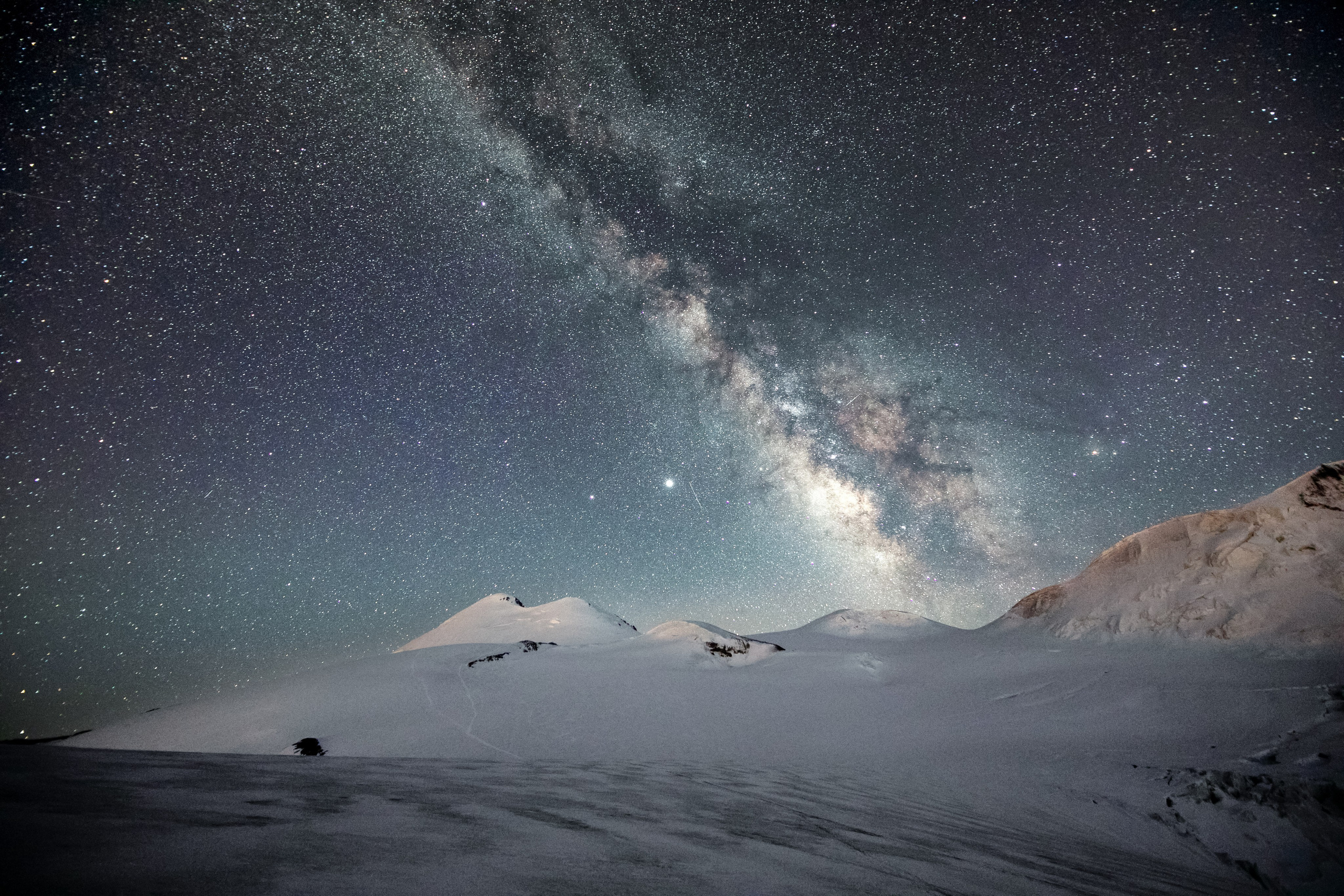 Тревел-фотограф Олег Гуров