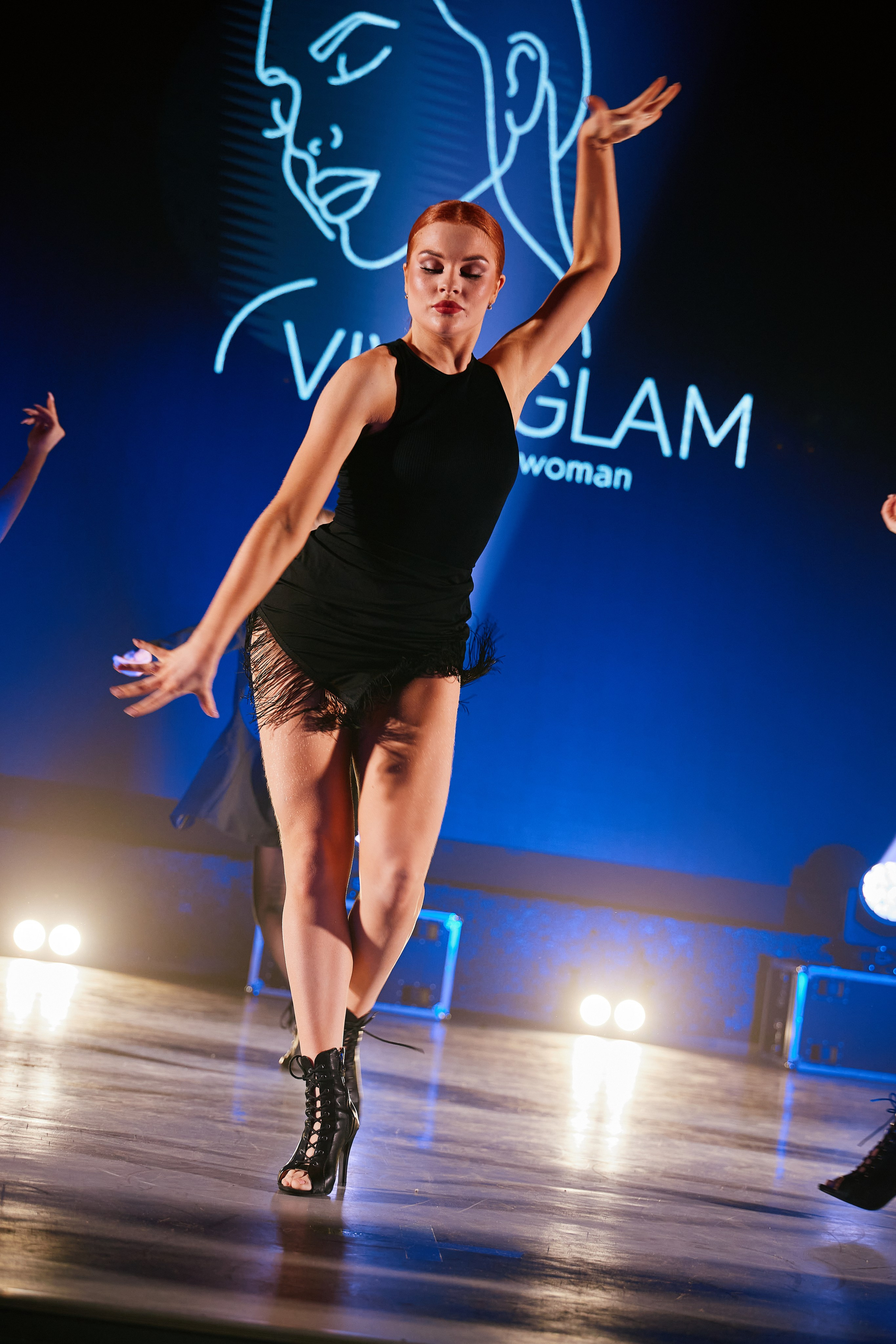 VIVA GLAM Отчетный концерт. Фотограф и видеограф в Кургане Леонид Корнильев