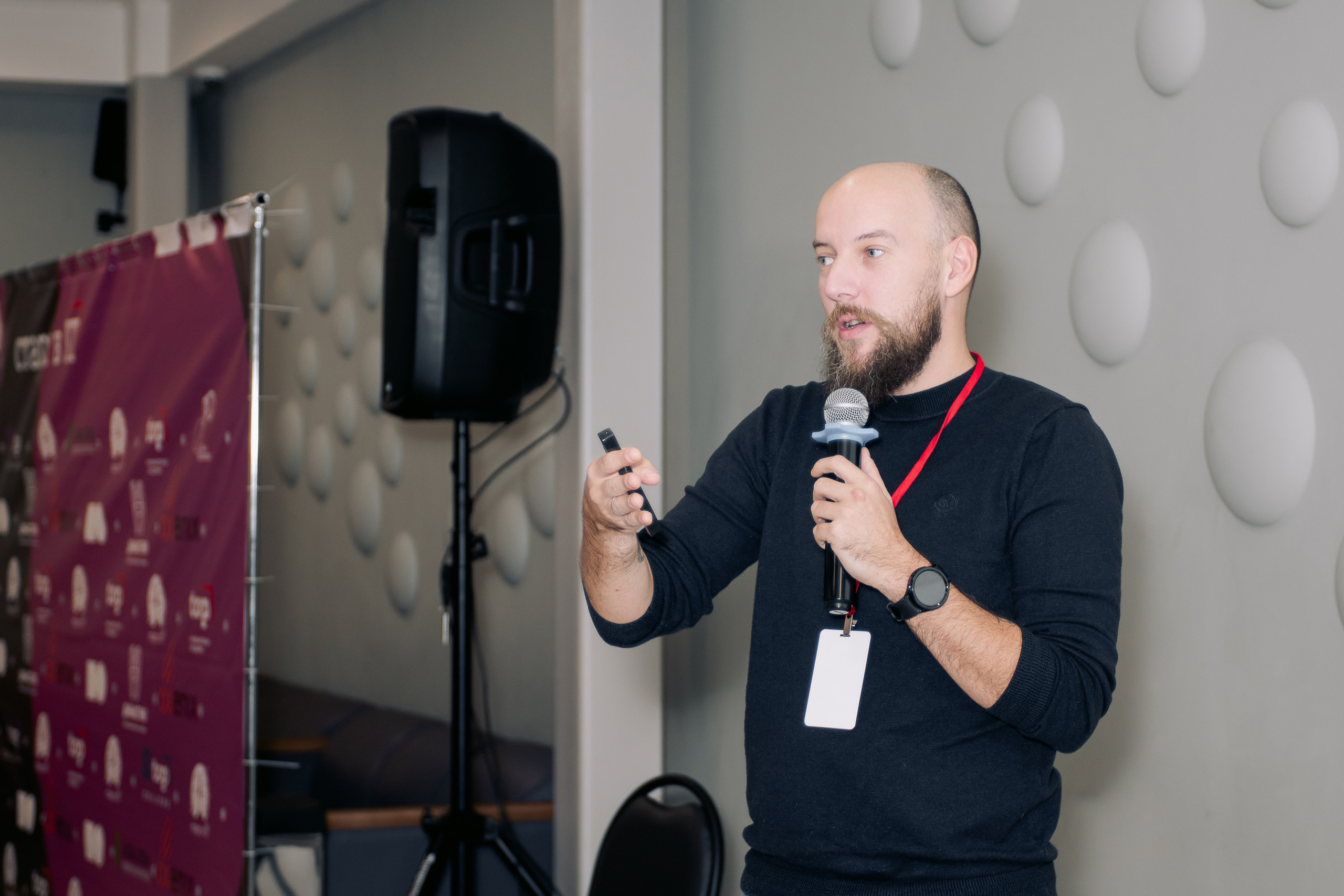 It-конференция компьютерной академии Топ. Фотограф в Твери Дементьева Анастасия