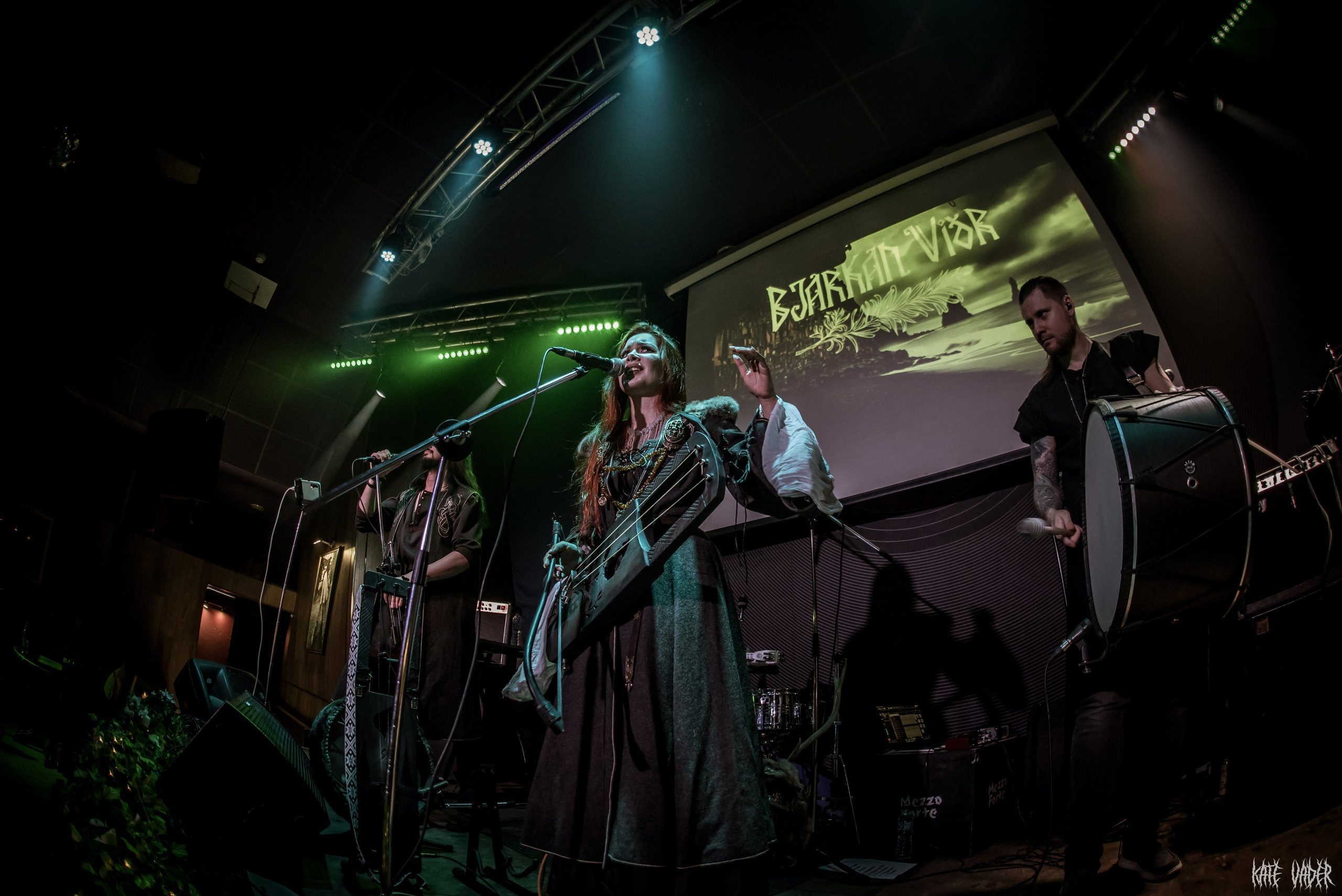 Bjarkan Vidr. Kate Vader|Live Music Photography