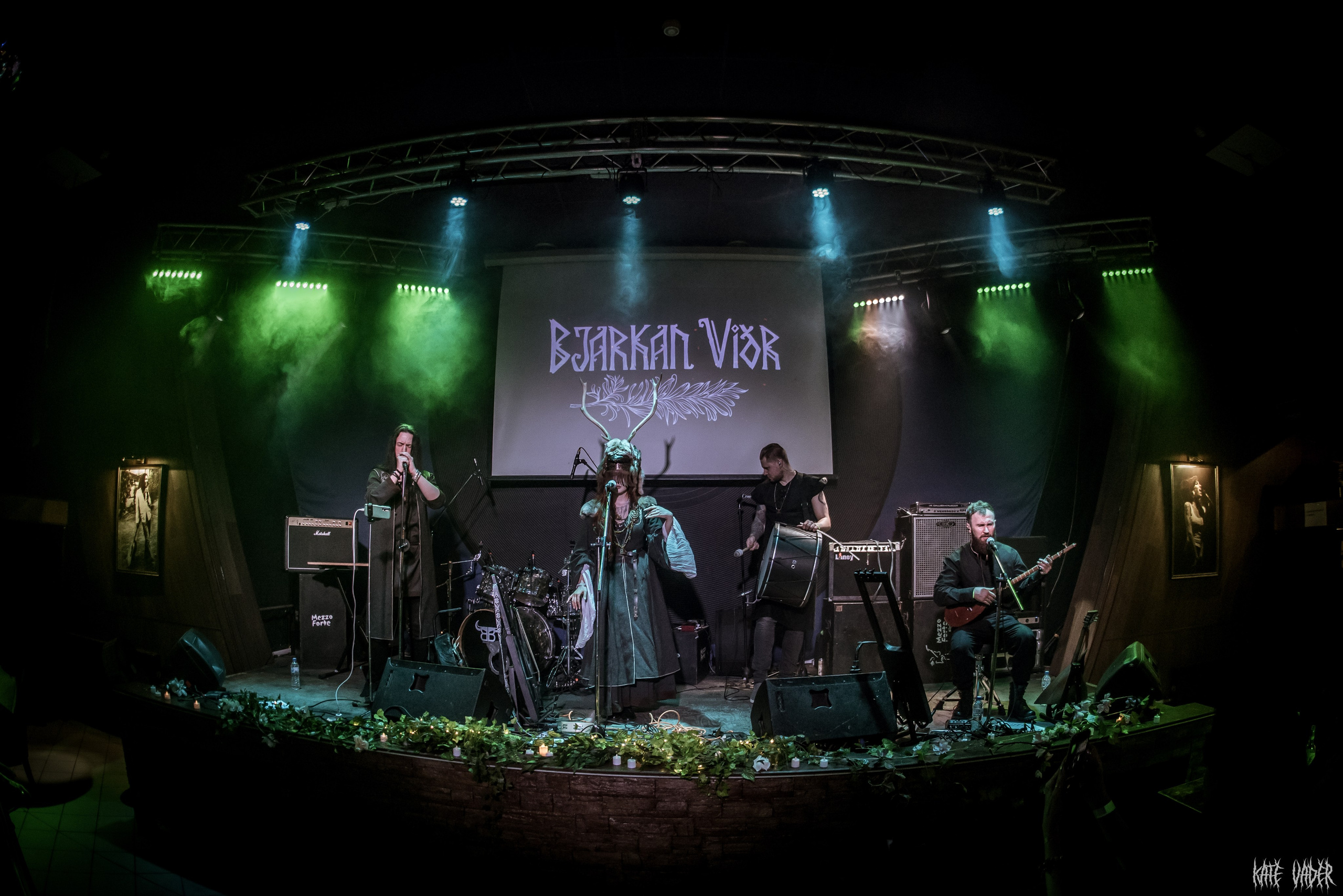Bjarkan Vidr. Kate Vader|Live Music Photography