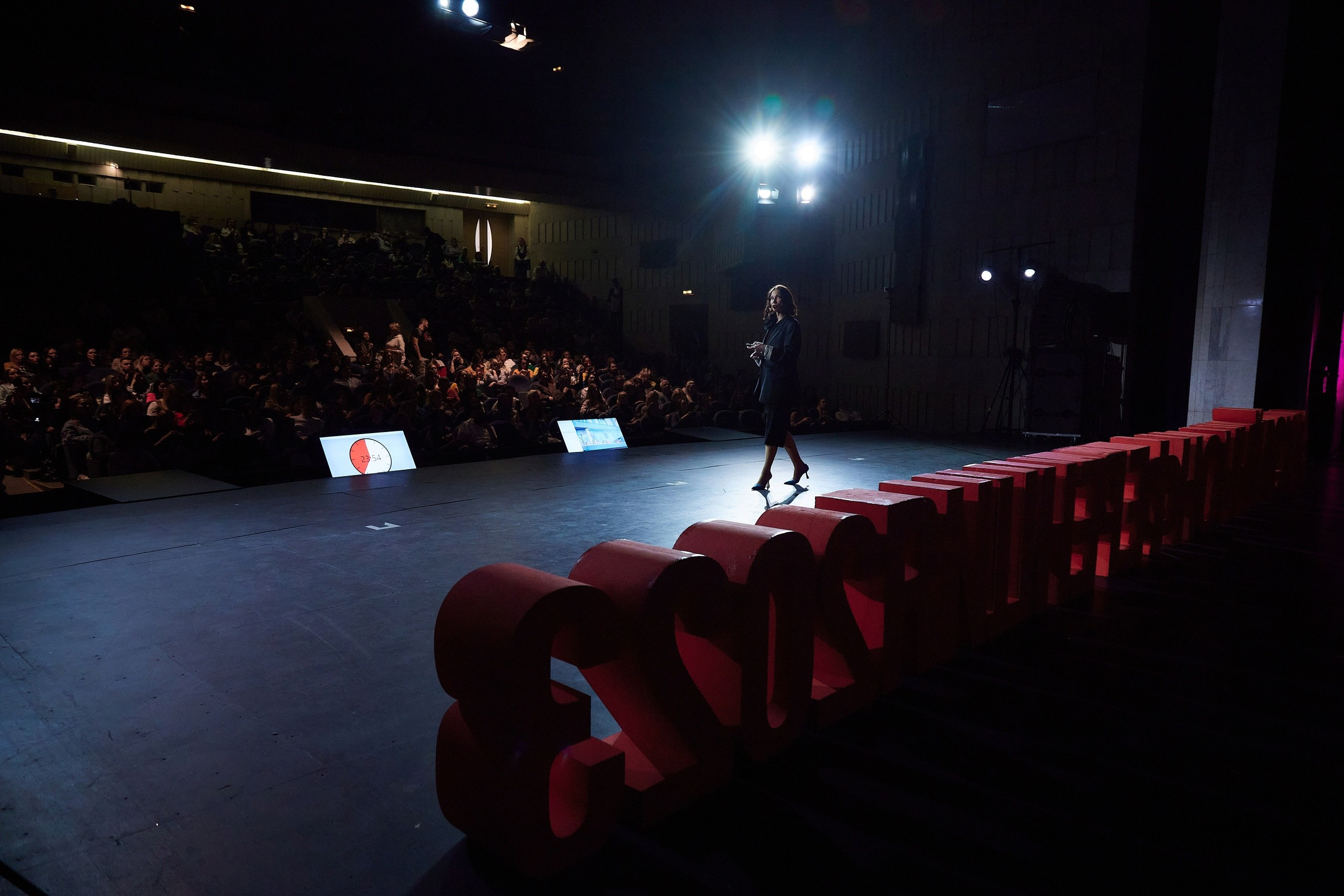 Дизайн-конференция. Антон Артюшин, портретный фотограф. Москва