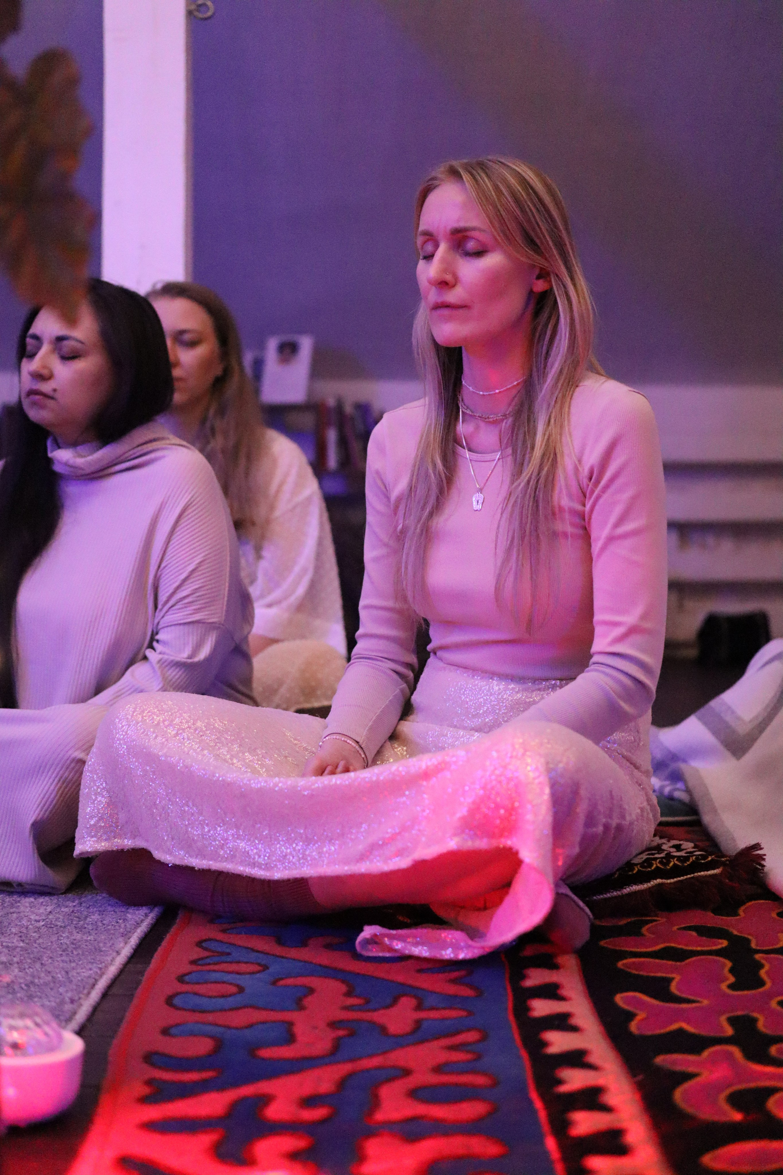 Bhakti Mantra. Photo Ninja