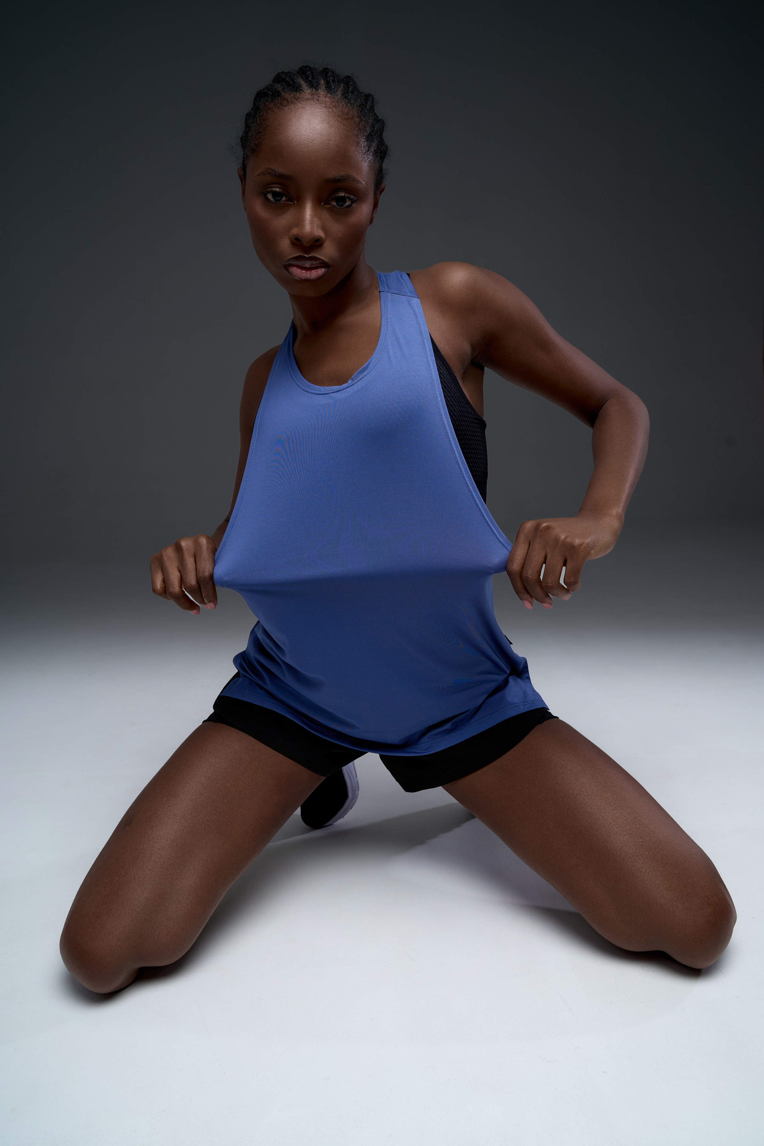 Спортивные футболки. Фотограф для маркетплейсов в Москве