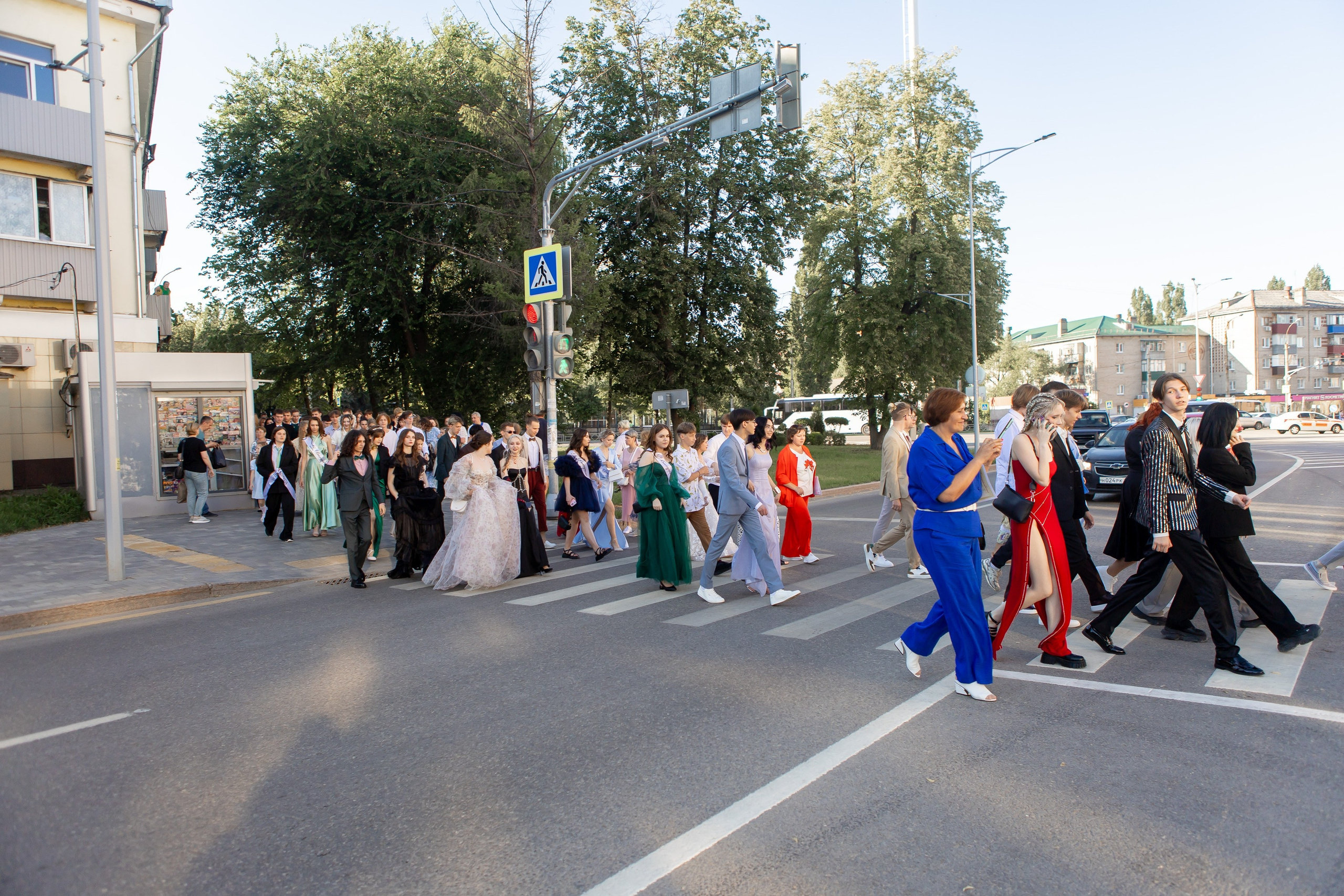 Выпускной Гимназия 12 2024 г. Свадебный и портретный Фотограф в Липецке Дмитрий Котюков