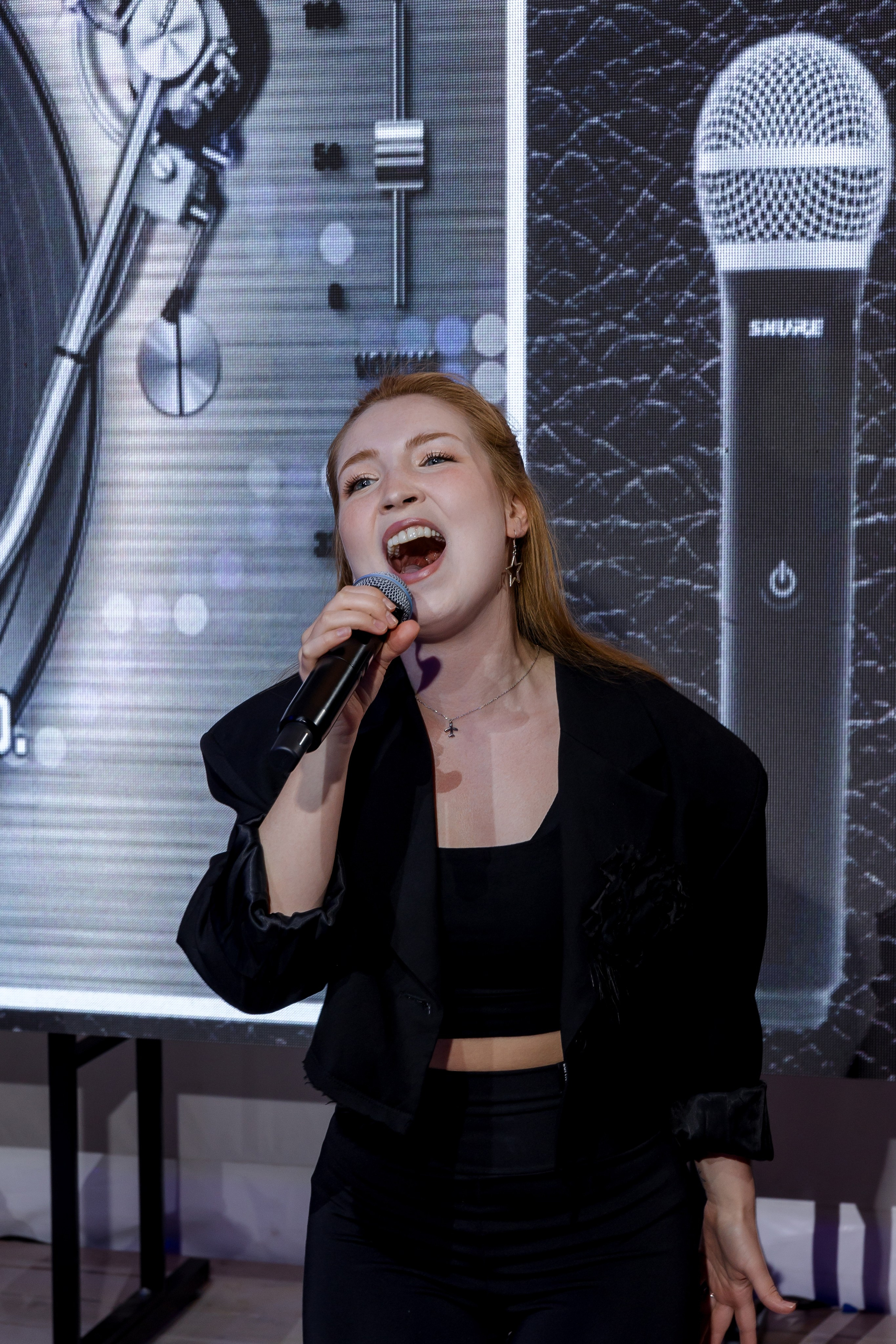 Выпускной Gimnaziya 52. Свадебный и семейный фотограф Динар Гильмутдинов