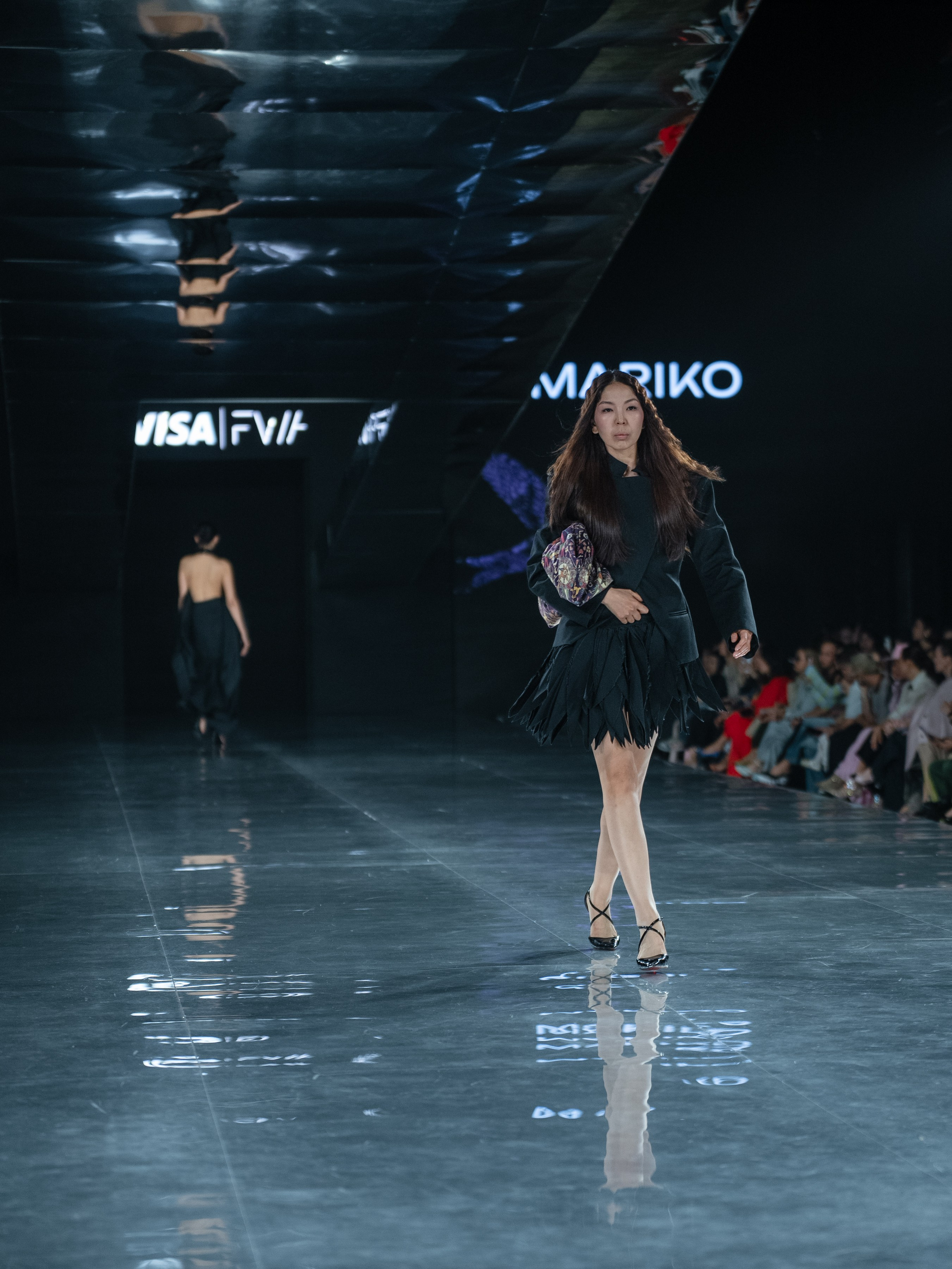 Visa Fashion Week Pre-Fall Mariko. Сайт Алматинского НЮ АРТ, будуар и фэшн фотографа Дениса Карпенко