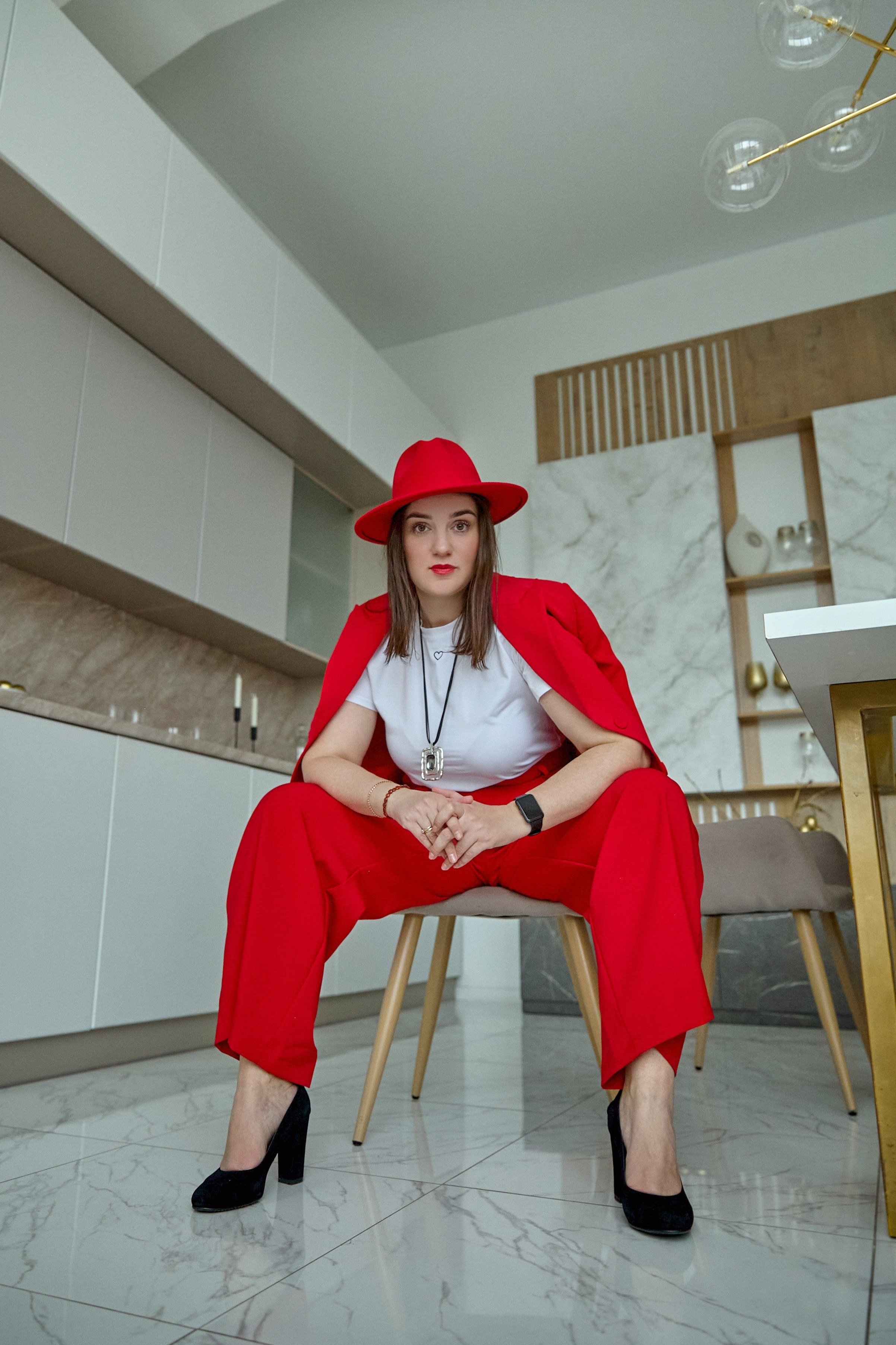 Фотодень девушек в красном. Рекламный фотограф Санкт-Петербург Катерина Мишкель