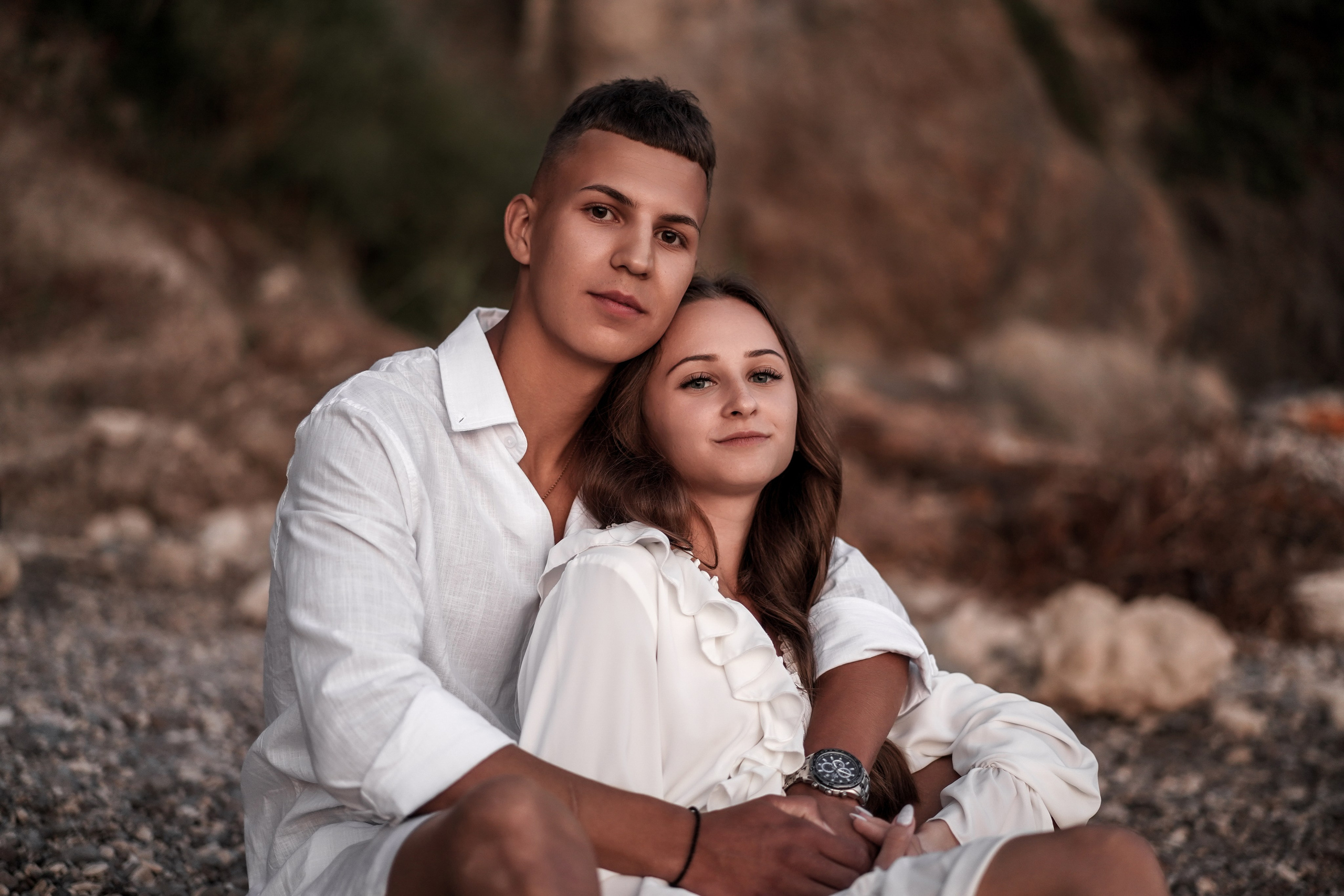 Матвей и Софья на фотосессии дикого пляжа Грот Дианы в Крыму. Свадебный фотограф в Ростове-на-Дону. Таинство Крещения и Венчания, семейные фотосессии. Алёна Чёботова