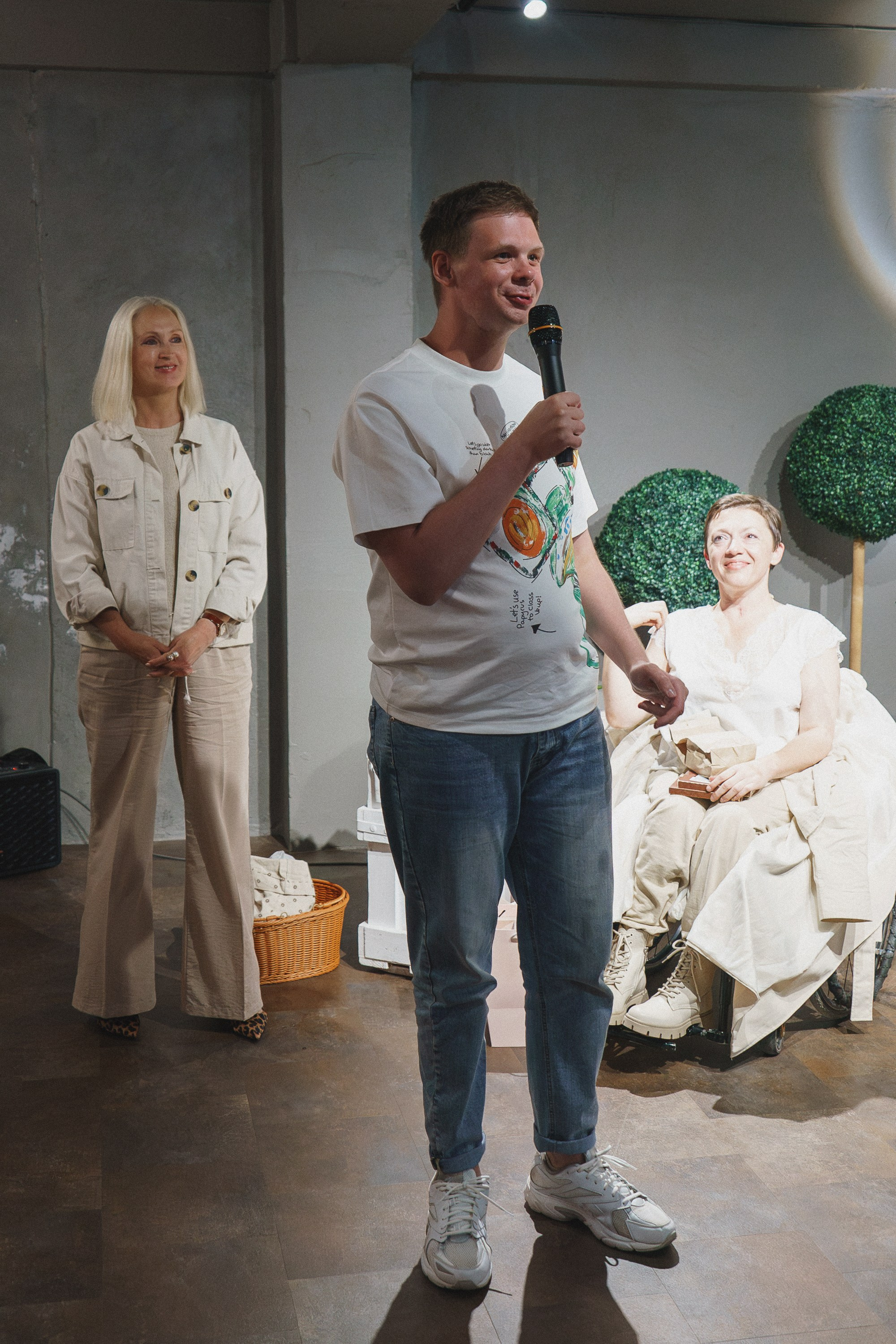 Спектакль-концерт «Как девица из лап смерти выбиралась». Фотомастерская Воробьевых