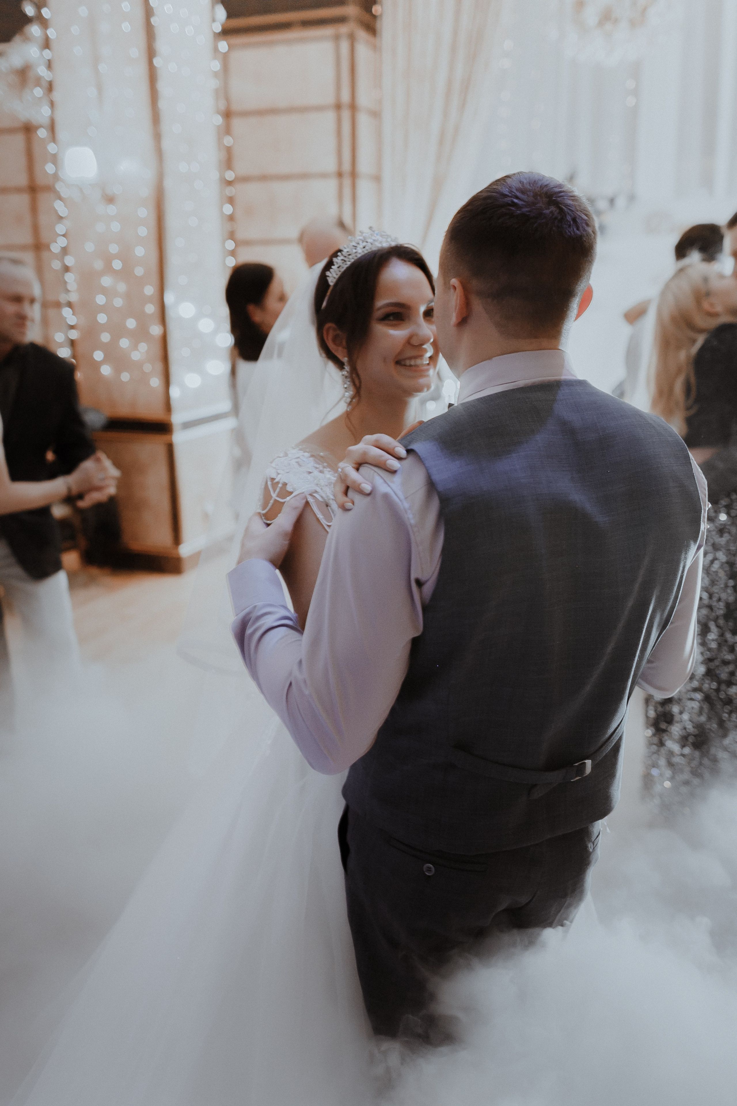 Съемка выездной регистрации в отеле. Свадебный и репортажный фотограф в Ярославле и Санкт-Петербурге Роман Микрюков