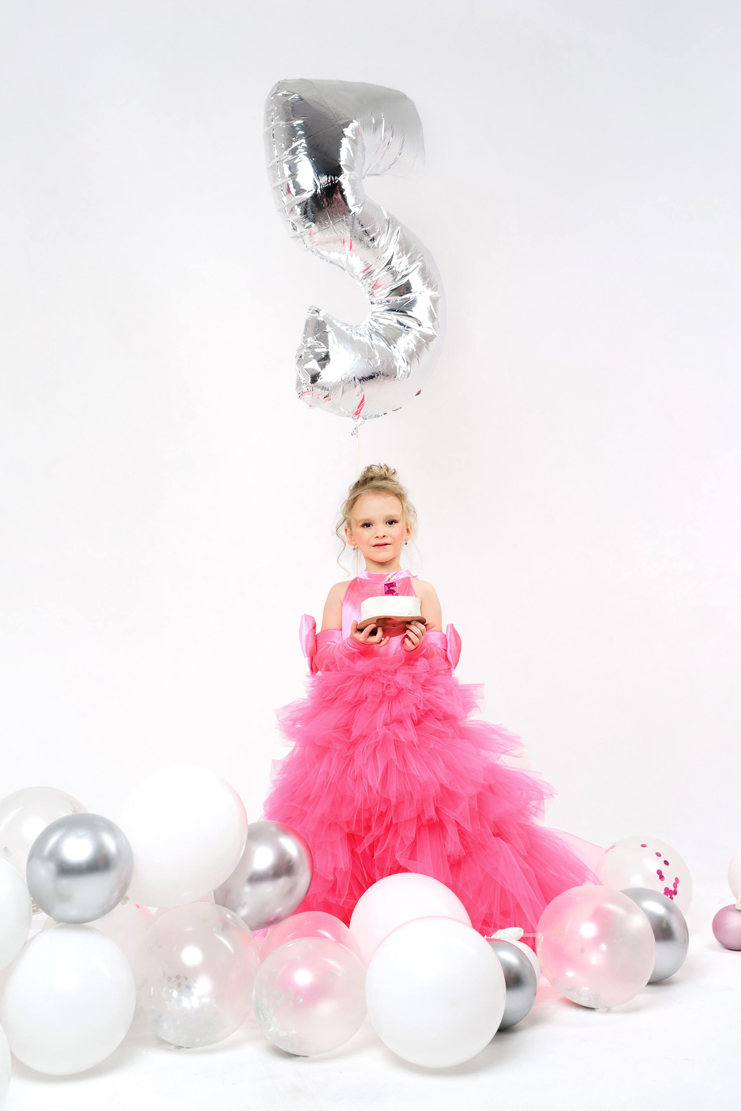 Детская фотосессия в студии на День Рождения. Фотограф в Москве Lidiya_Li_Photo