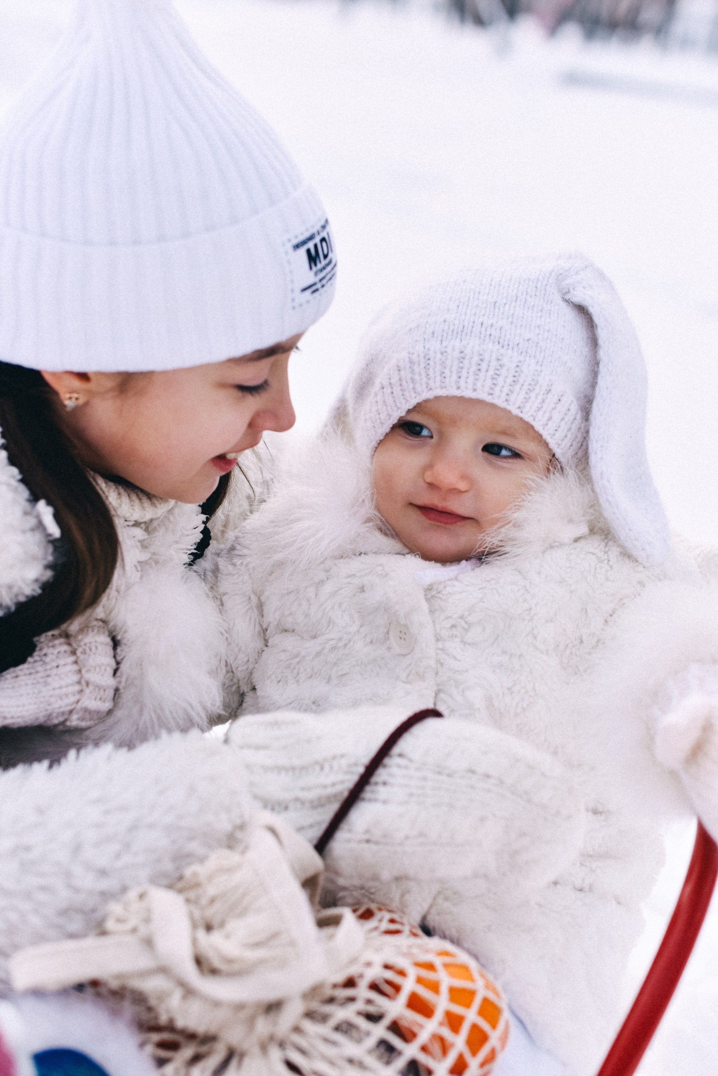 Девочки зима