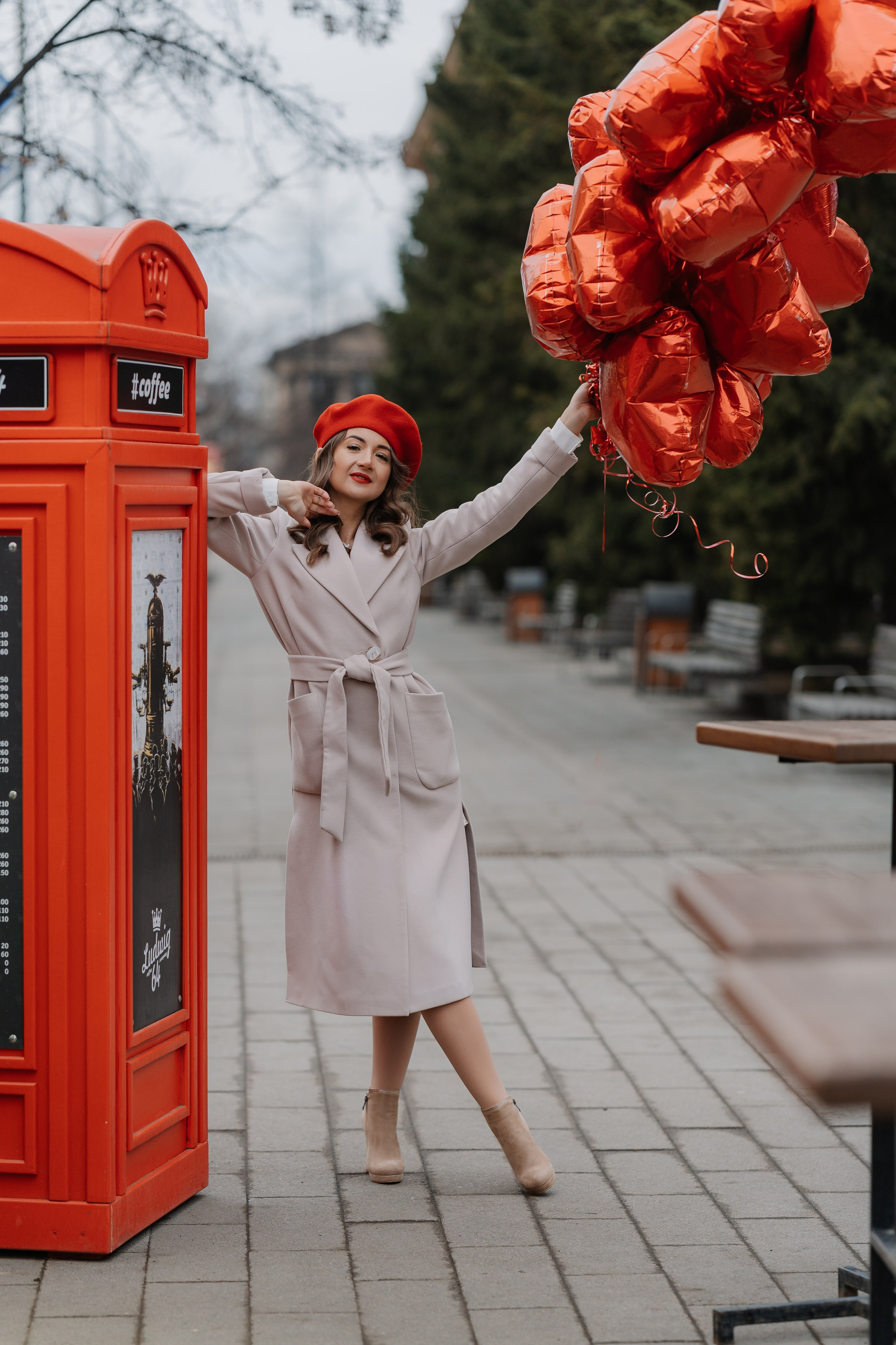 Аня с шарами. СВАДЕБНЫЙ ФОТОГРАФ КРАСНОЯРСК