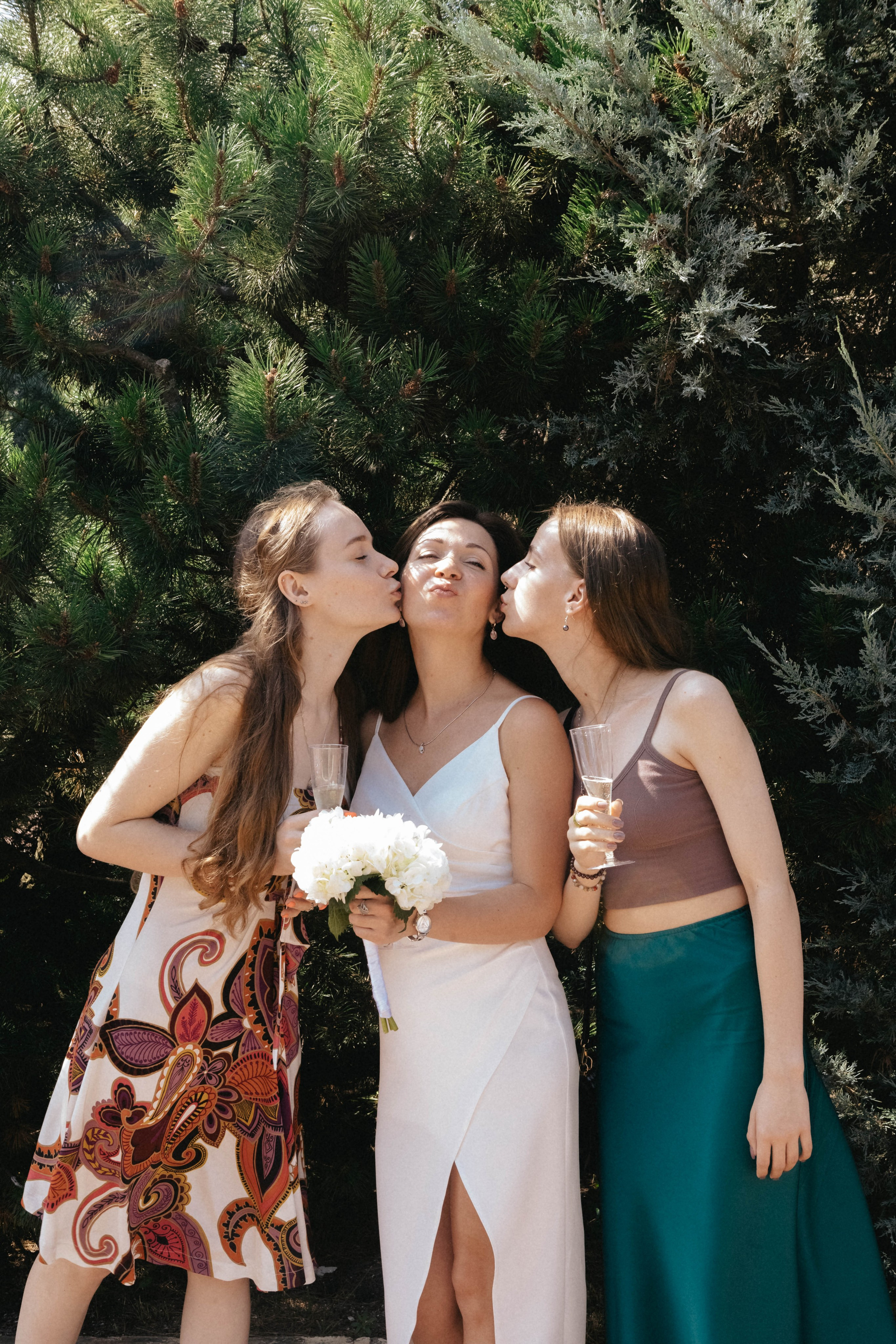 Лиза и Сережа. Роспись и тусовка в коттедже. Свадебный и портретный фотограф в Москве Анастасия Масюк