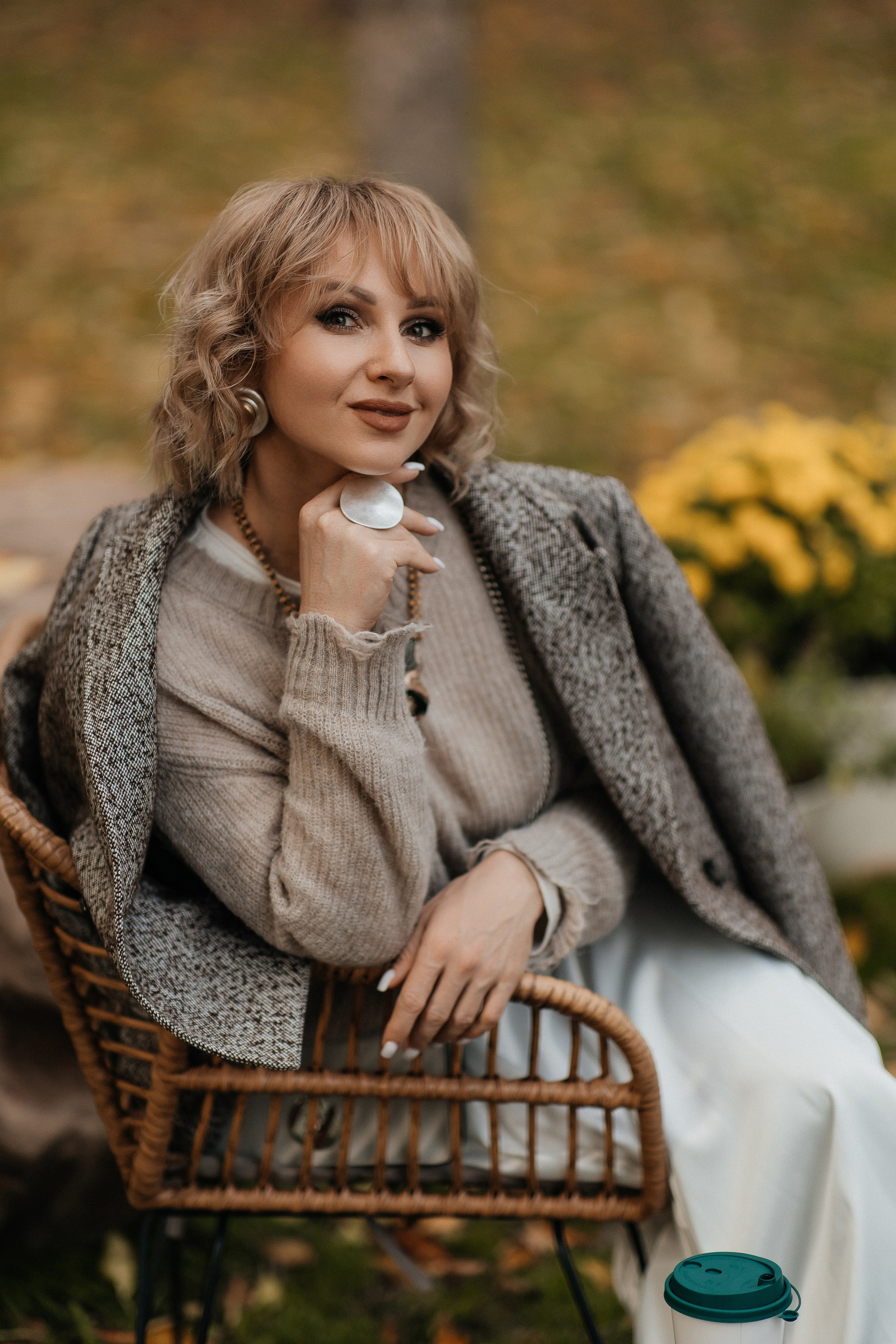 Маша и осень