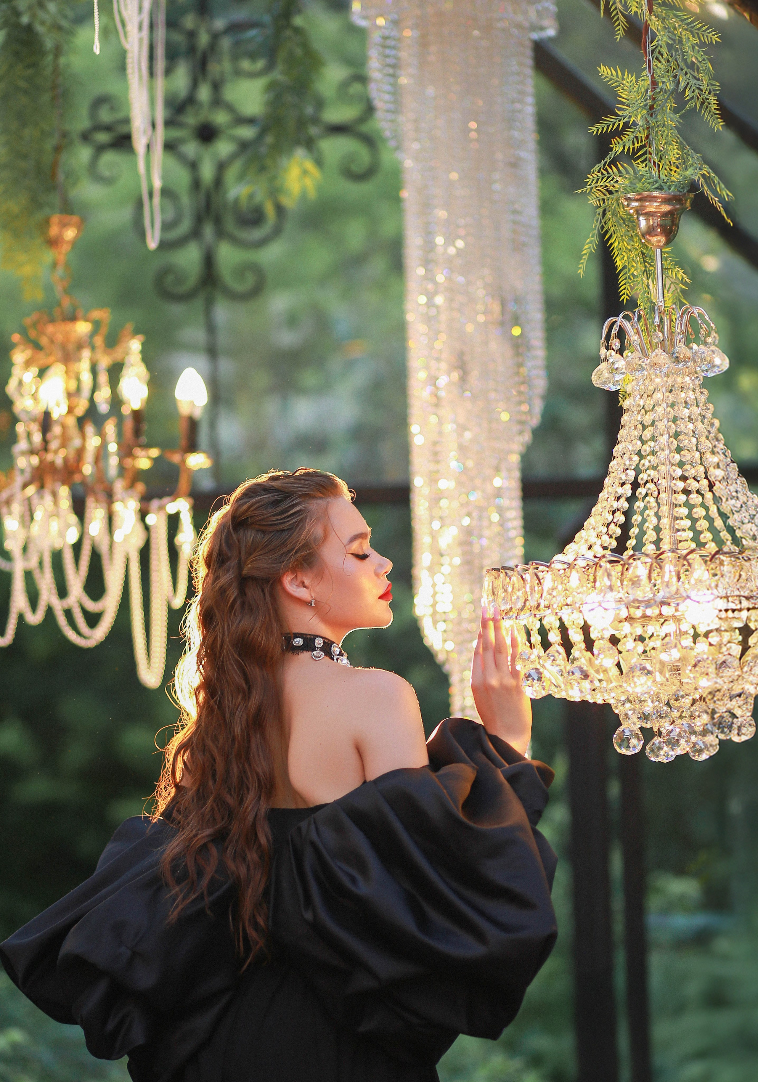 Фотосессия на веранде с большими люстрами. Иванова Ирина Свадебный и семейный фотограф г. Уфа