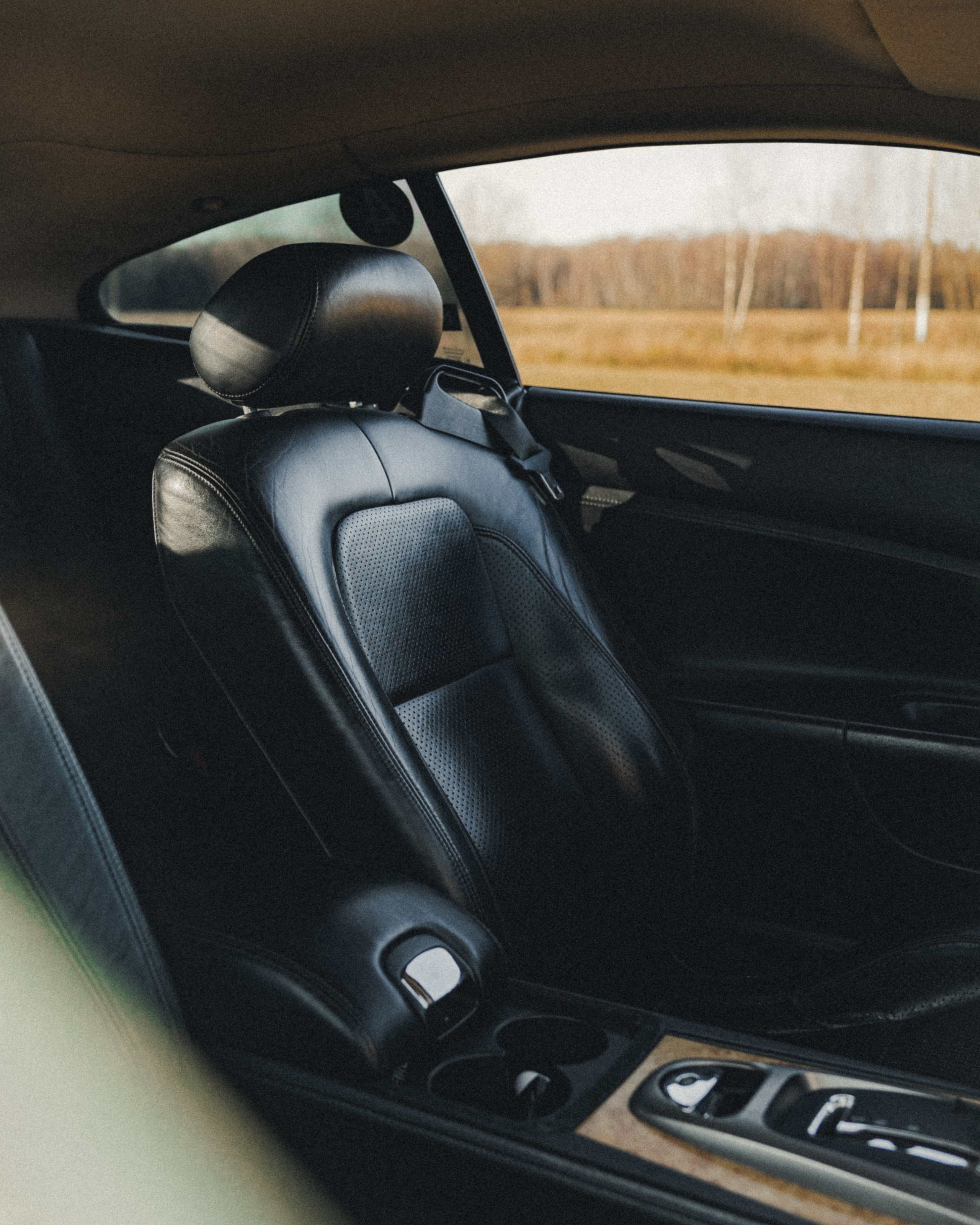 Автомобильная фотосессия Jaguar XK + портрет владельца. Фотограф Илья К. в Москве