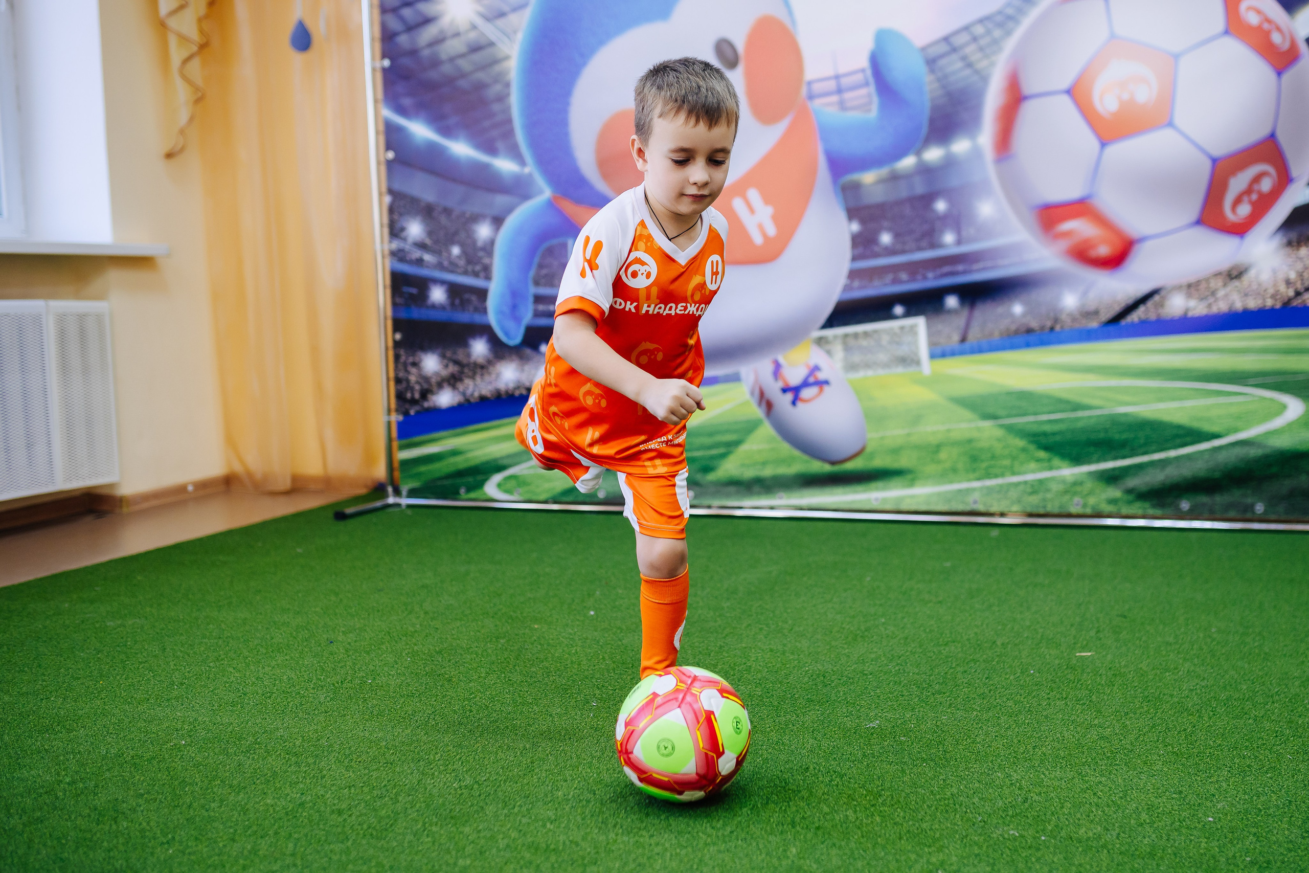 Фотосессия с кубком в детских садах г. Магнитогорска. Денис Прохоров Фотограф в г. Магнитогорск