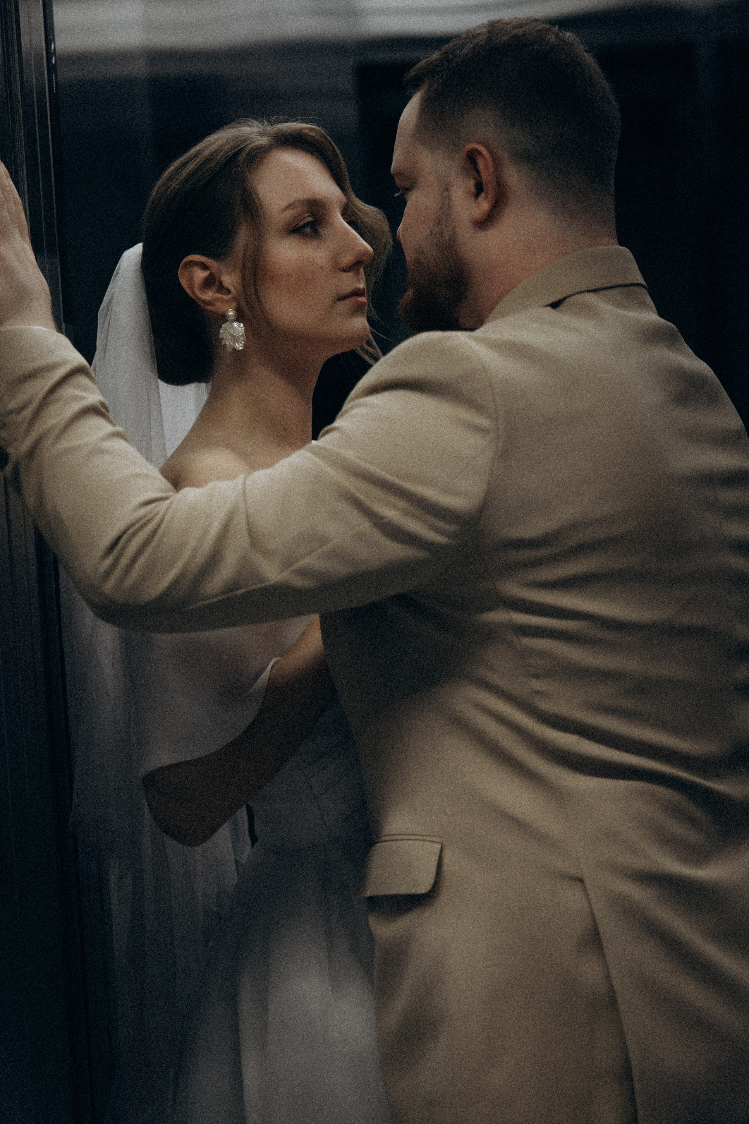 Утро невесты и свадебная фотосессия на теплоходе по Москве-реке